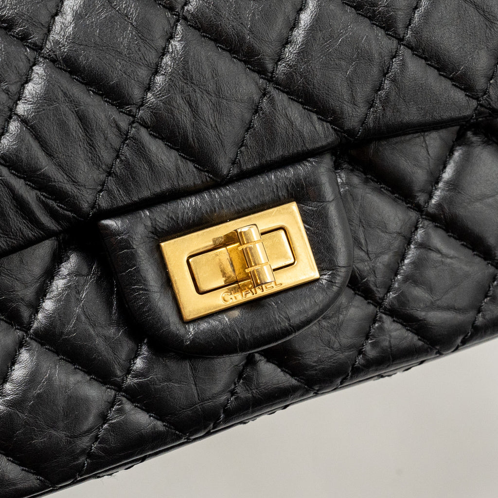 CHANEL SMALL 2.55 REISSUE DOUBLE FLAP BAG AGE CALFSKIN BLACK GHW
