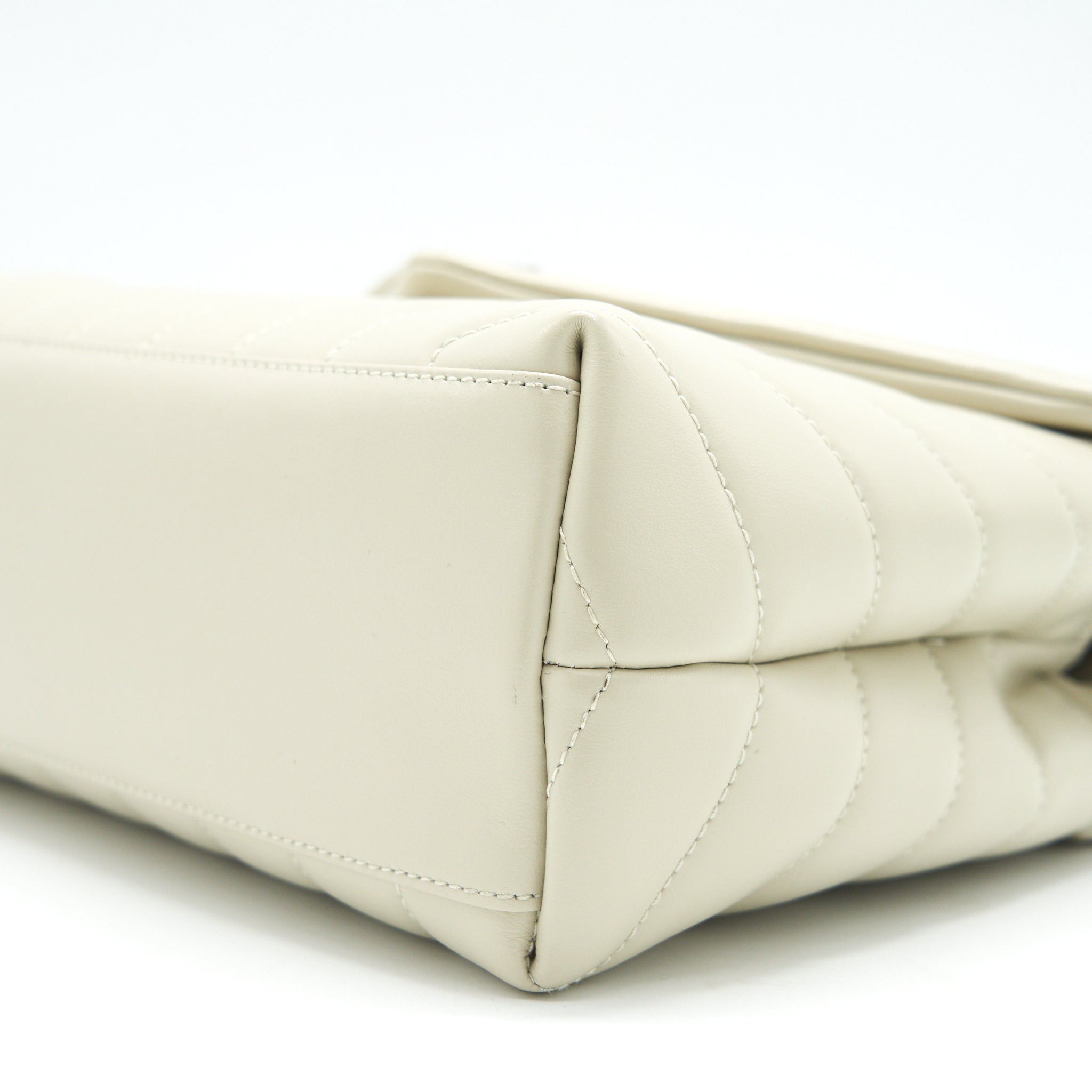 SAINT LAUTENT SMALL LOU LOU BAG BEIGE