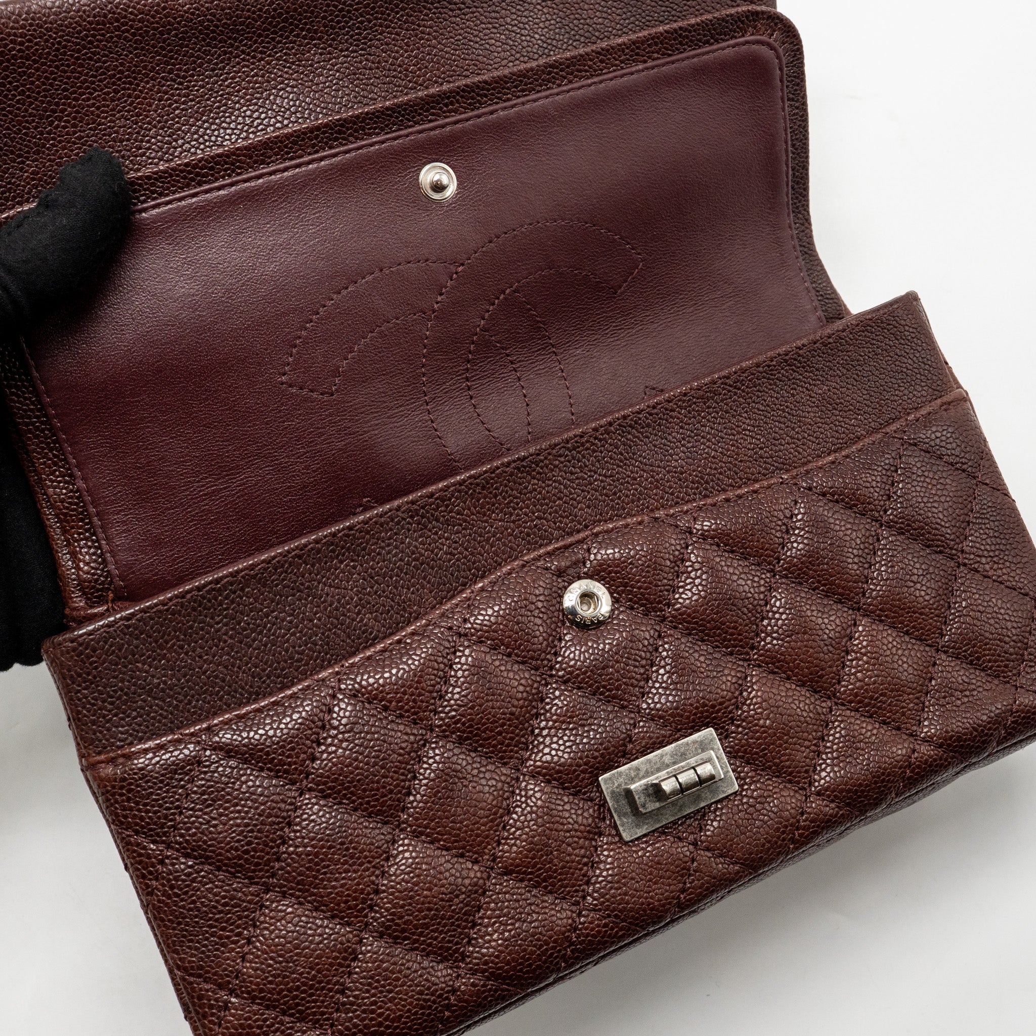 CHANEL SMALL 2.55 REISSUE DOUBLE FLAP BAG SHINY GRAINED CALFSKIN BURGUNDY SHW
