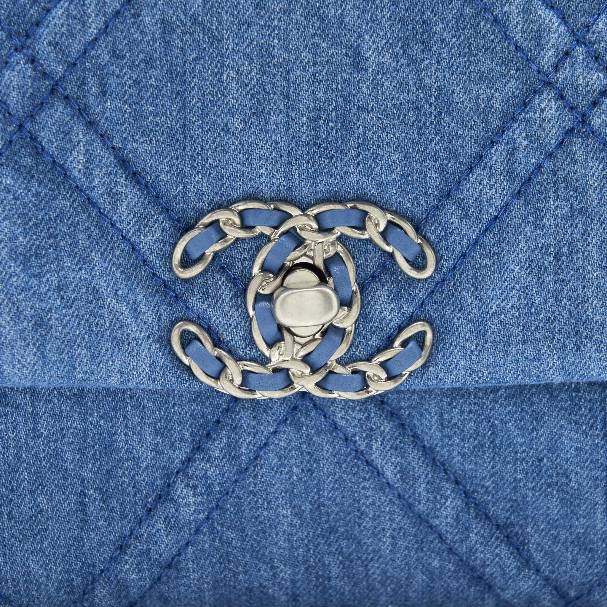 CHANEL 22P DENIM SMALL 19 BAG LIGHT BLUE GOLD/SLIVER HARDWARE