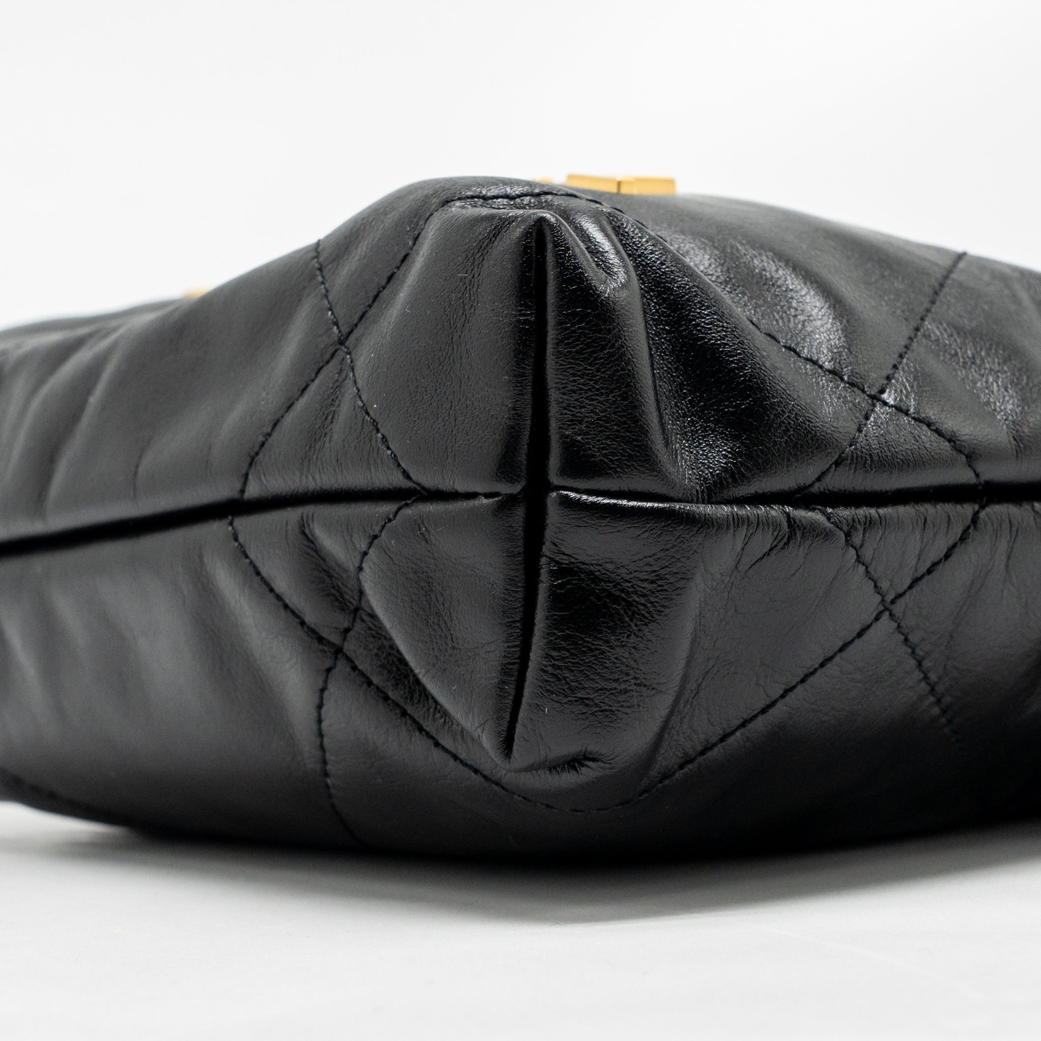 CHANEL MINI 22 BAG SHINY CALFSKIN BLACK GHW (MICROCHIP)