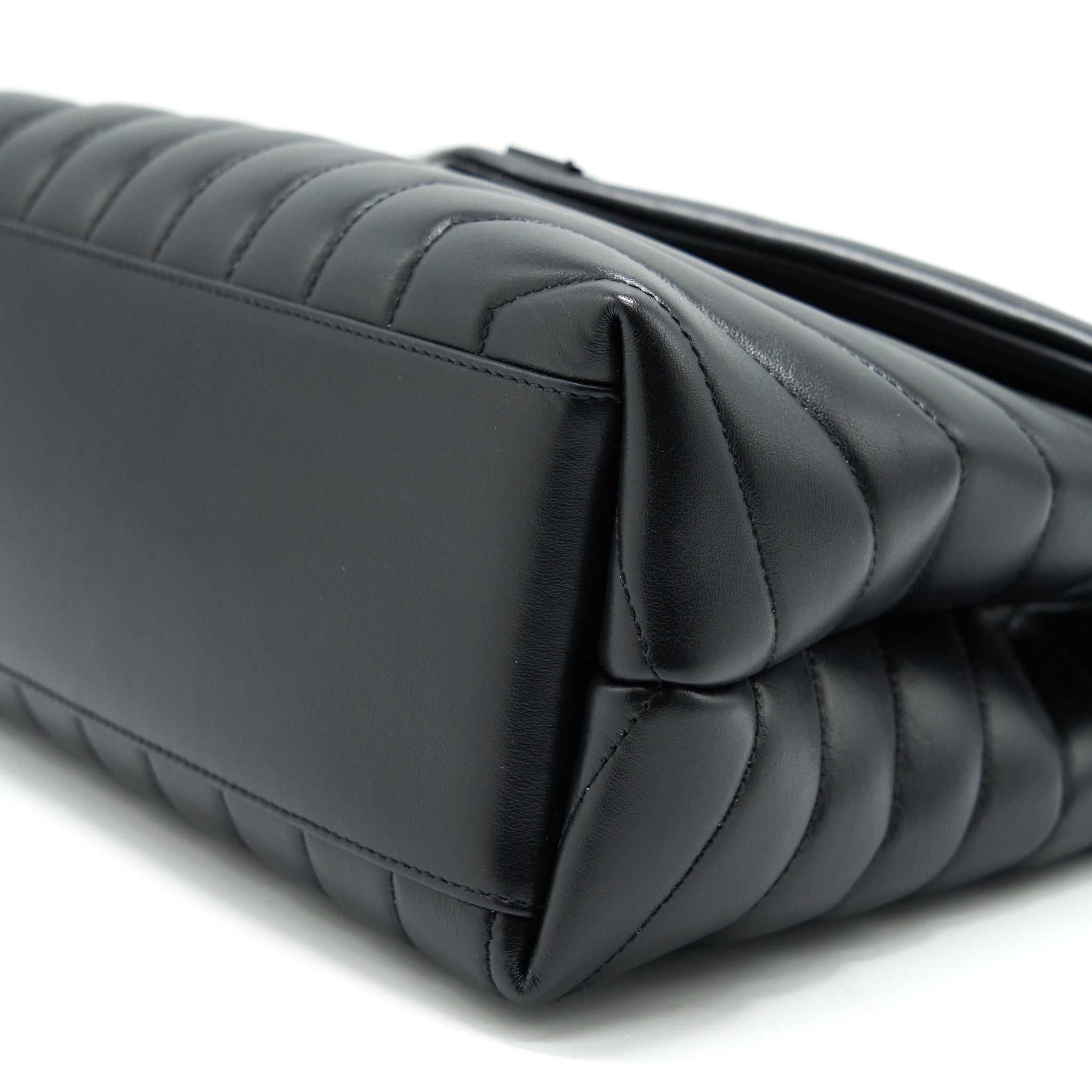 SAINT LAURENT / YSL MEDIUM LOU LOU BAG SO BLACK