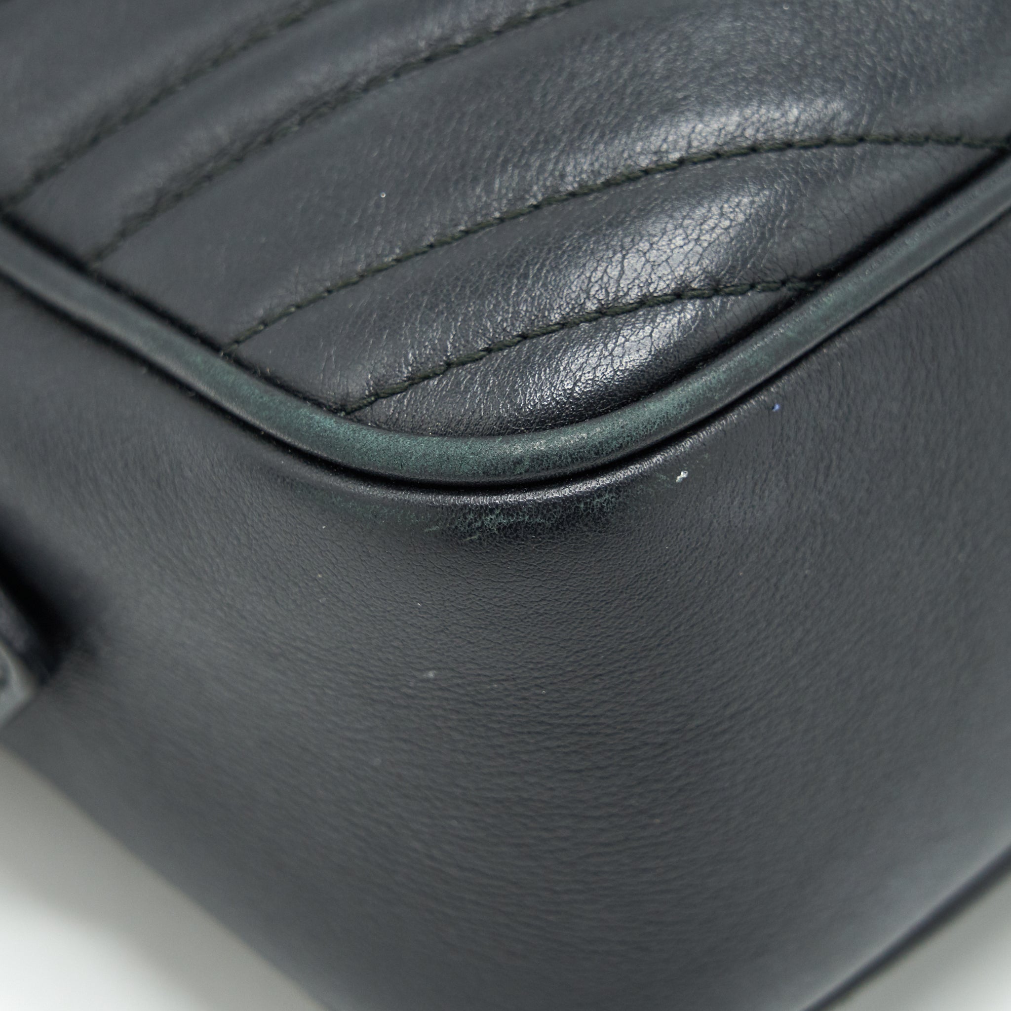 GUCCI MARMONT SMALL MATELASSE SHOULDER BAG BLACK GHW