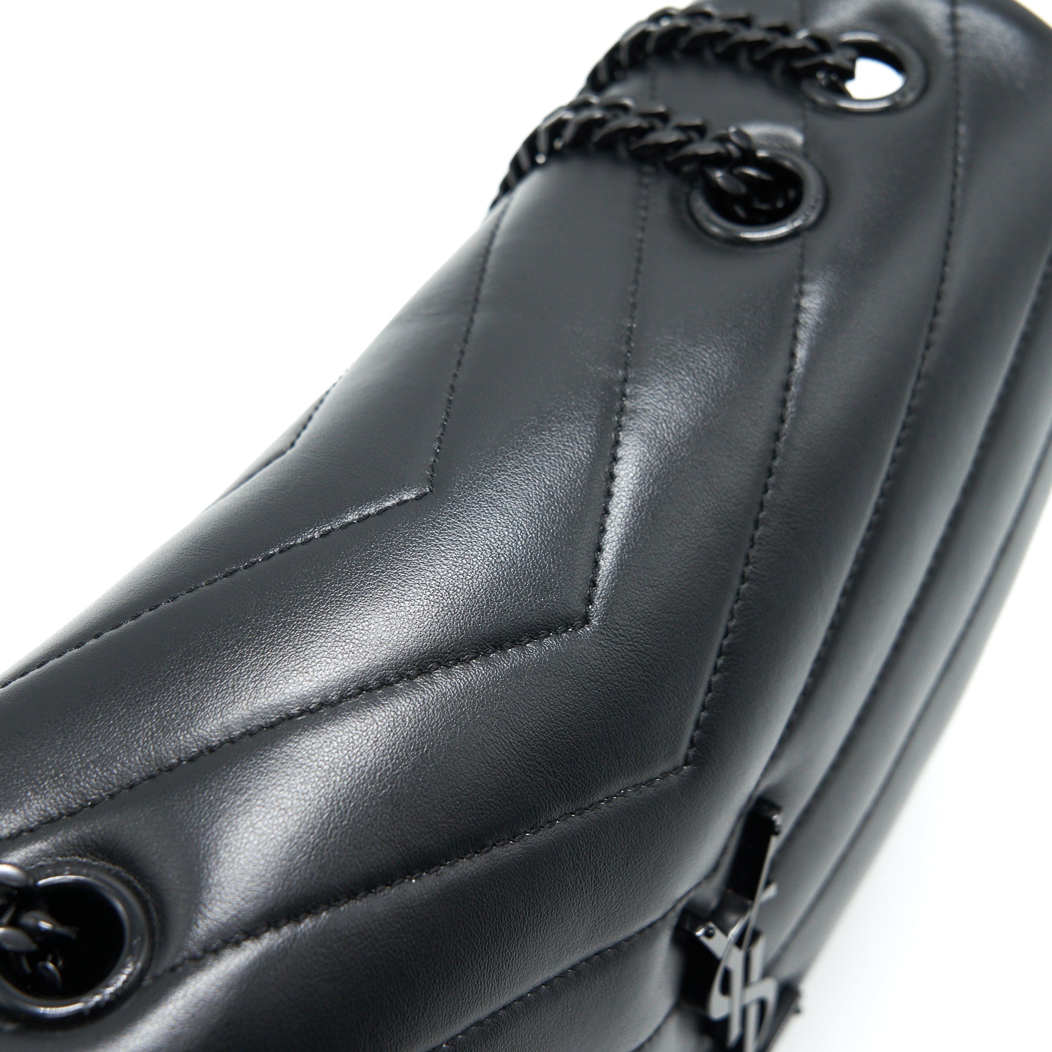 SAINT LAURENT / YSL MEDIUM LOU LOU BAG SO BLACK