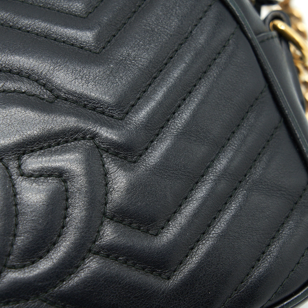GUCCI MARMONT SMALL MATELASSE SHOULDER BAG BLACK GHW