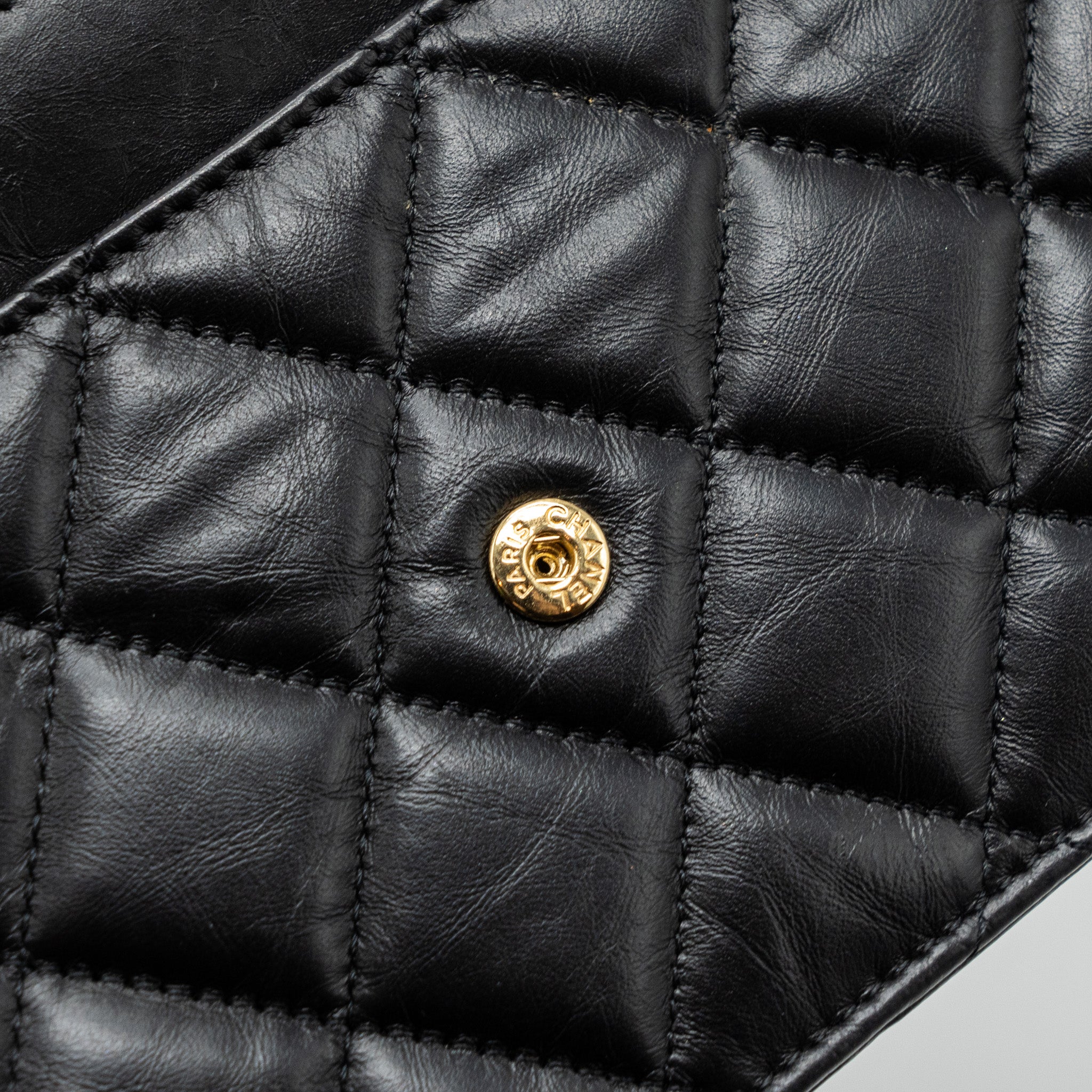 CHANEL 2.55 REISSUE LUCKY CHARMS WALLET ON CHAIN AGED CALFSKIN BLACK GHW