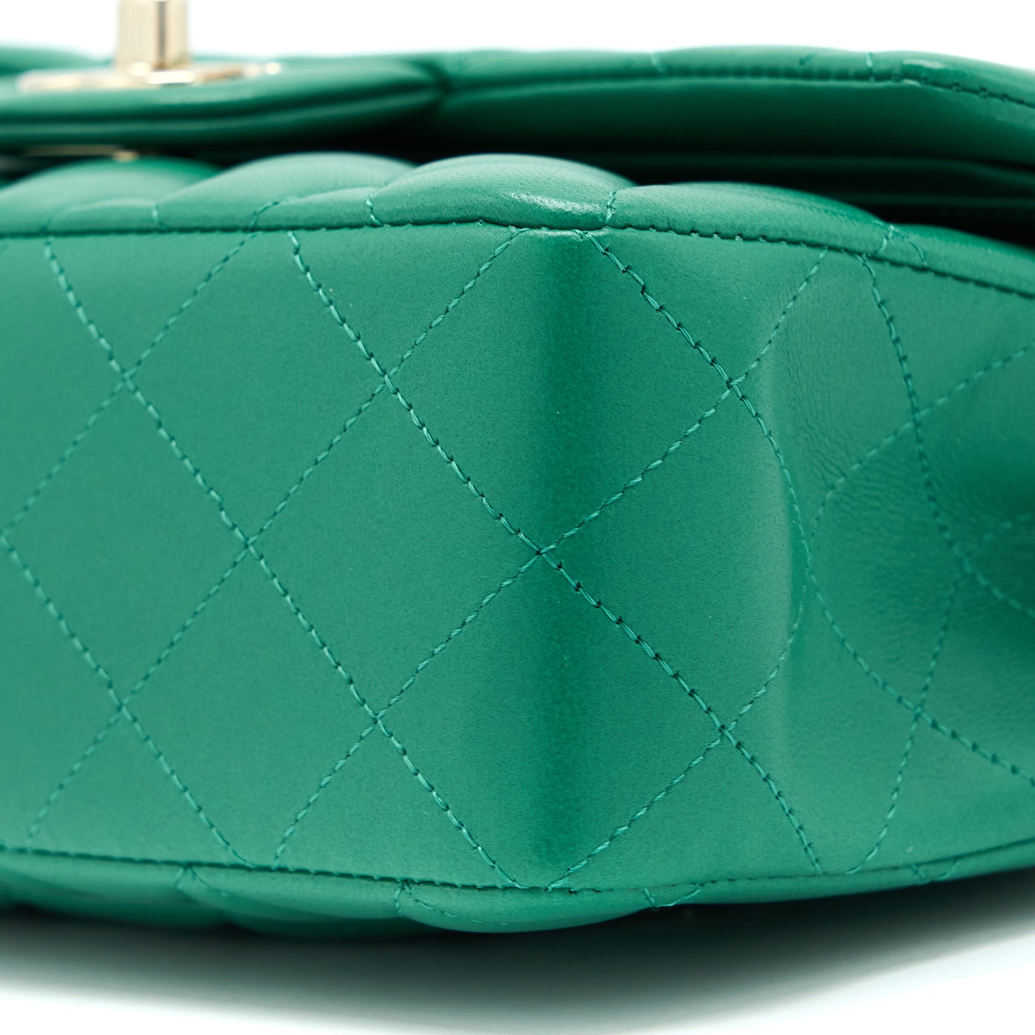 CHANEL SMALL CLASSIC DOUBLE FLAP BAG LAMBSKIN GREEN LGHW(MICROCHIP)