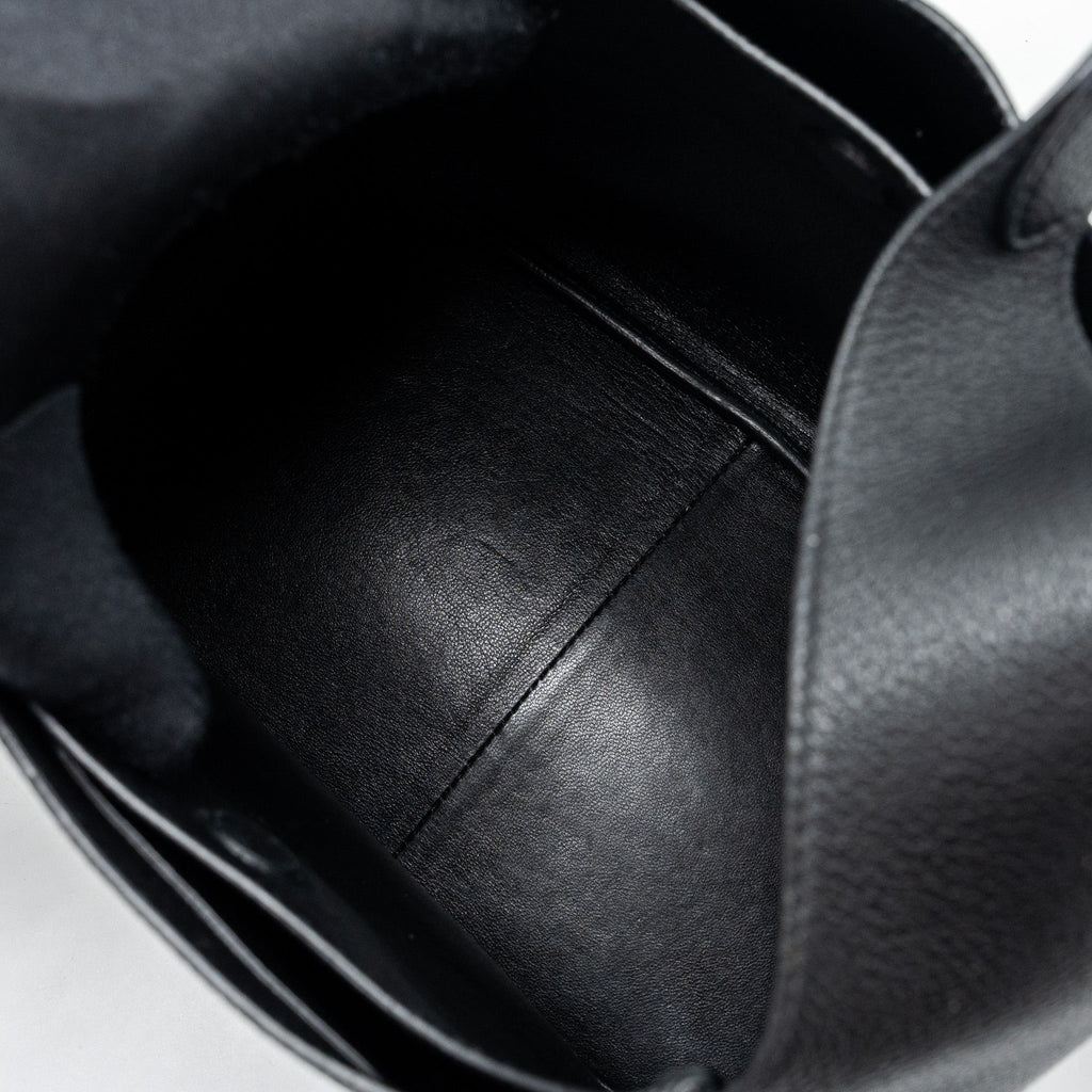 PRADA MEDIUM LEATHER TOTE BLACK SHW