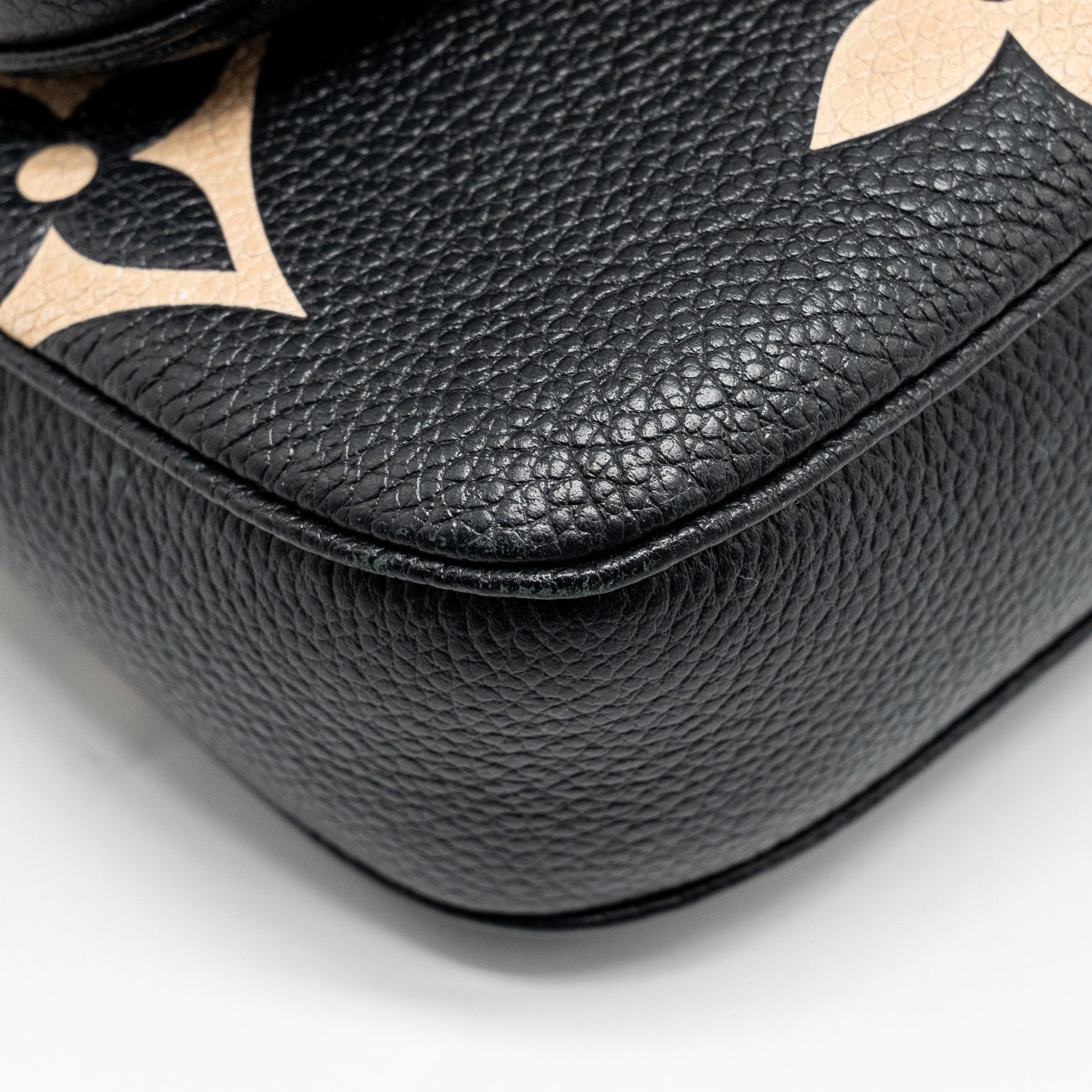 LOUIS VUITTON MULTI POCHETTE ACCESSORIES BICOLOUR MONOGRAM EMPREINTE GHW