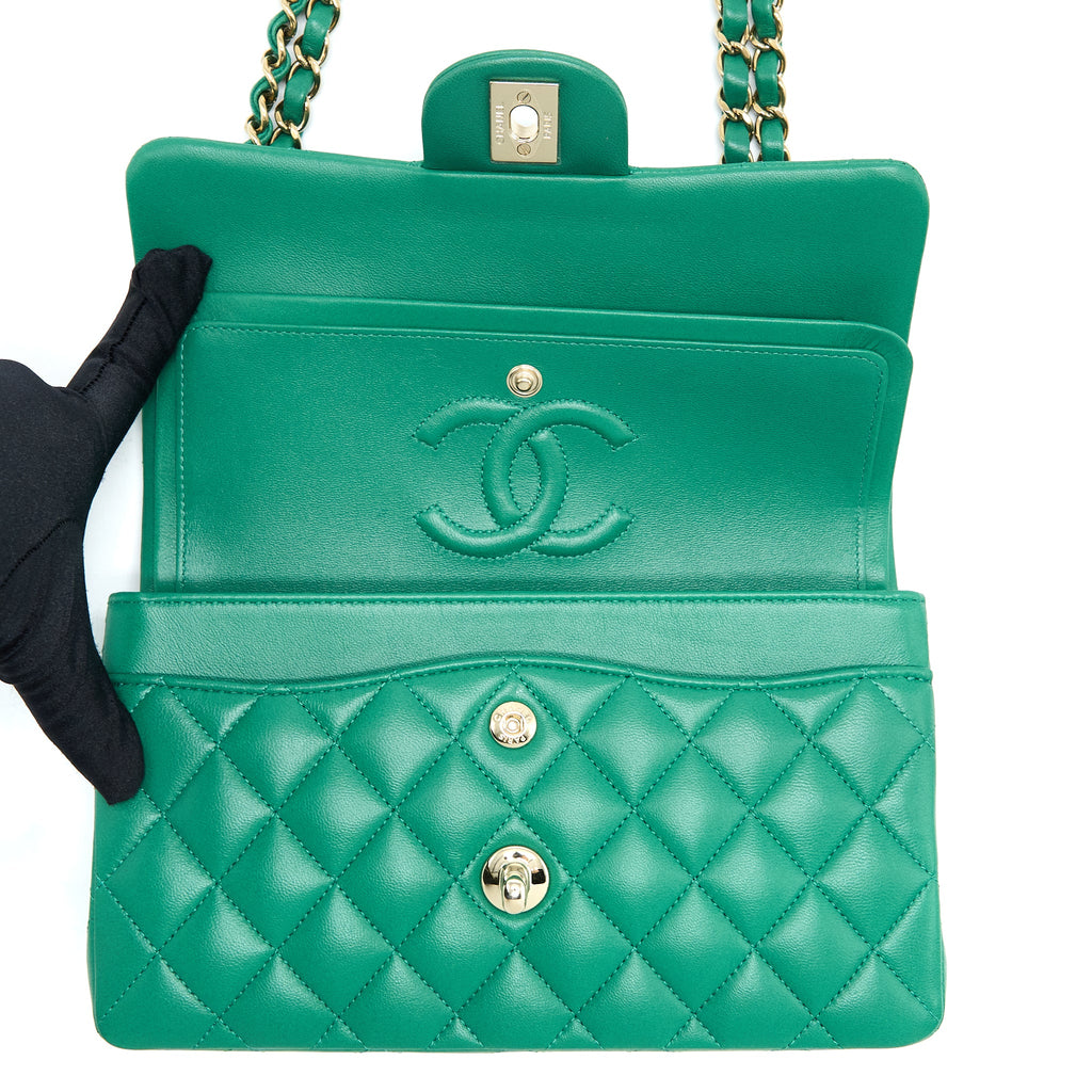 CHANEL SMALL CLASSIC DOUBLE FLAP BAG LAMBSKIN GREEN LGHW(MICROCHIP)