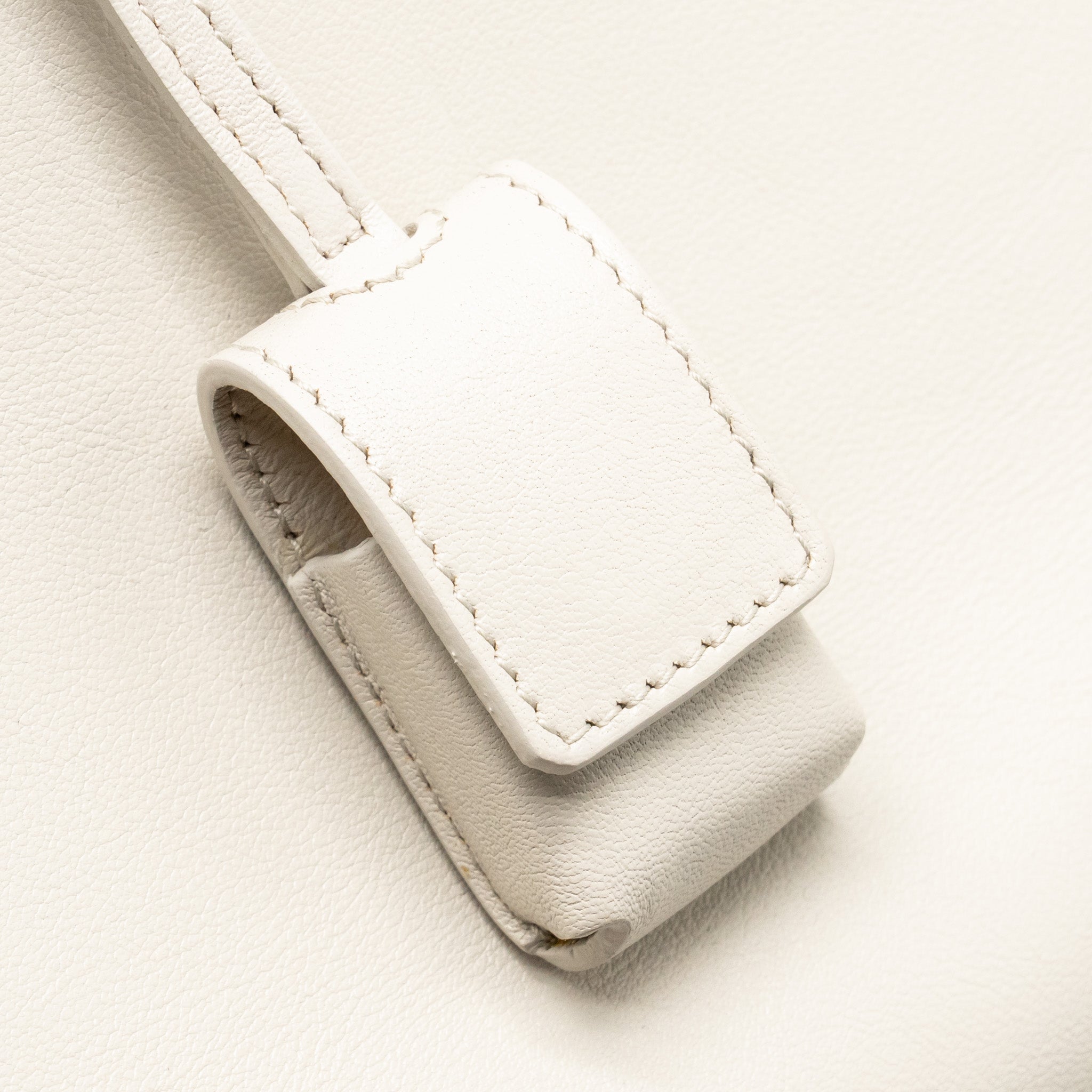 SAINT LAURENT /YSL SMALL SAC DE JOUR TOTE BAG CALFSKIN WHITE / BLACK GHW