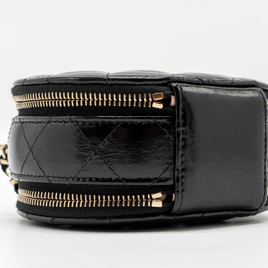 CHANEL 22B TOP HANDLE MINI ROUND VANITY CASE WITH CHAIN SHINY LAMBSKIN BLACK LGHW (MICROCHIP)
