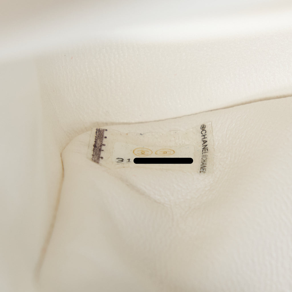 CHANEL MEDIUM CLASSIC DOUBLE FLAP BAG CAVIAR WHITE LGHW