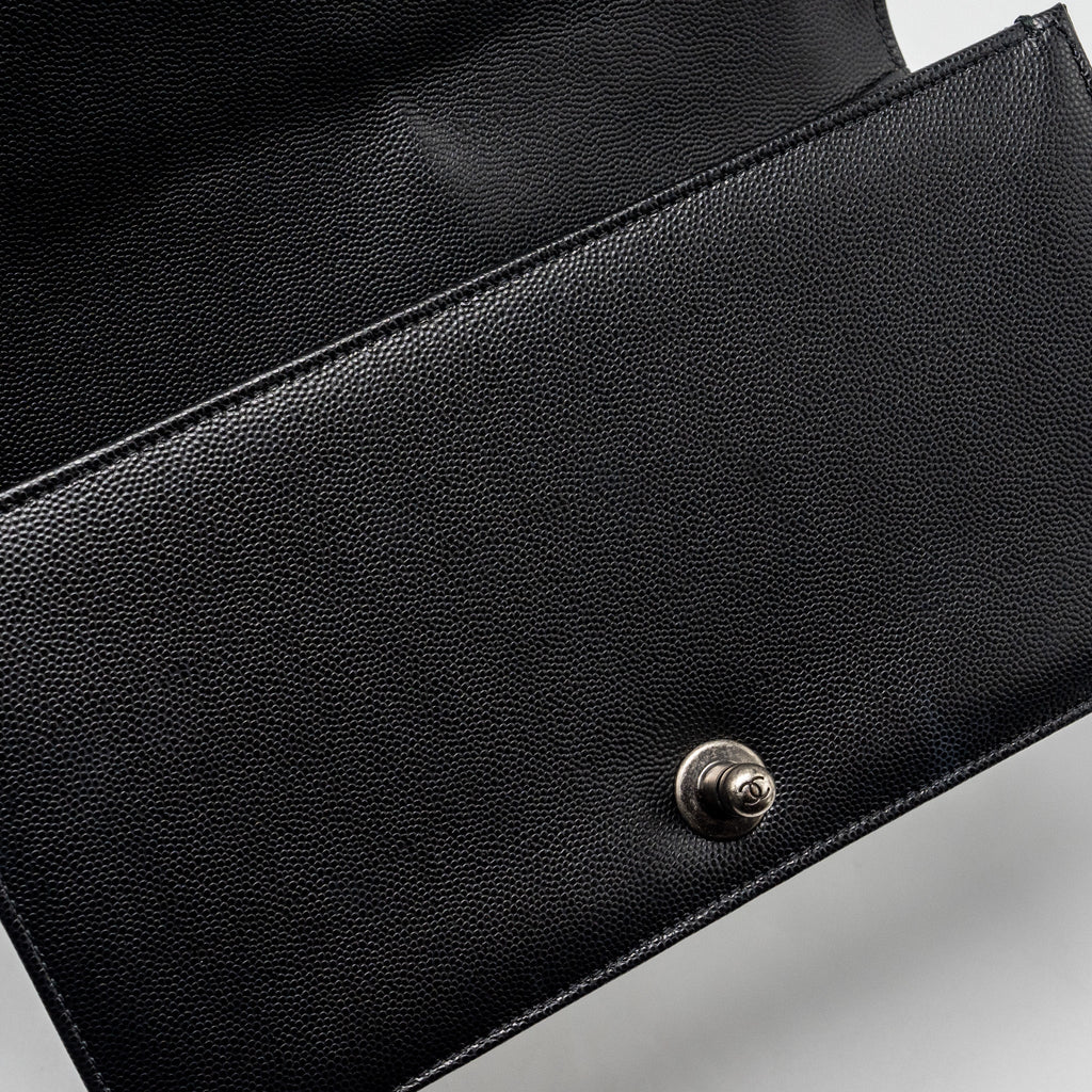 CHANEL MEDIUM BOY BAG CAVIAR BLACK RUTHENIUM SHW