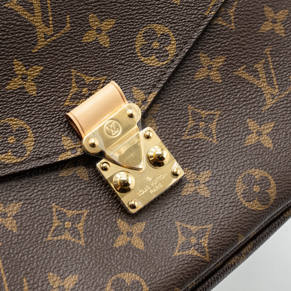 LOUIS VUITTON POCHETTE MÉTIS MONOGRAM CANVAS GHW