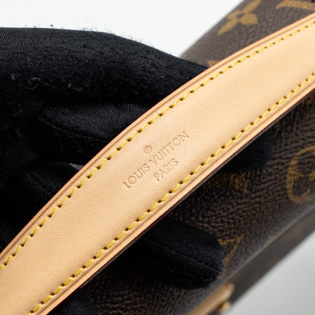 LOUIS VUITTON POCHETTE MÉTIS MONOGRAM CANVAS GHW
