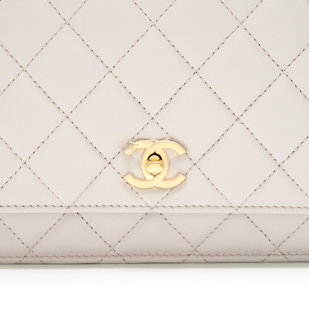 CHANEL 21B LIGHT PURPLE PEARL CRUSH WALLET ON CHAIN GHW
