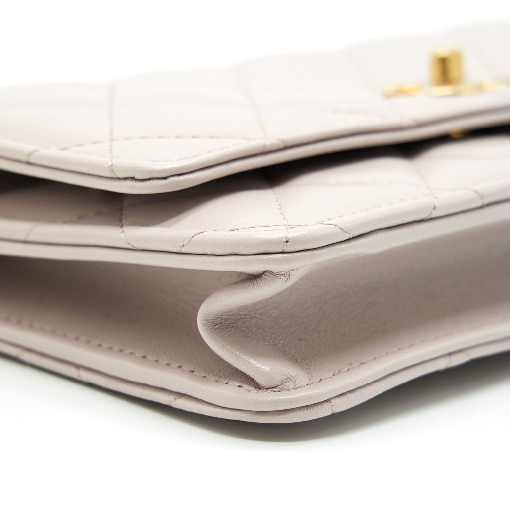 CHANEL PEARL CRUSHED PEARL WALLET ON CHAIN LILAC GHW
