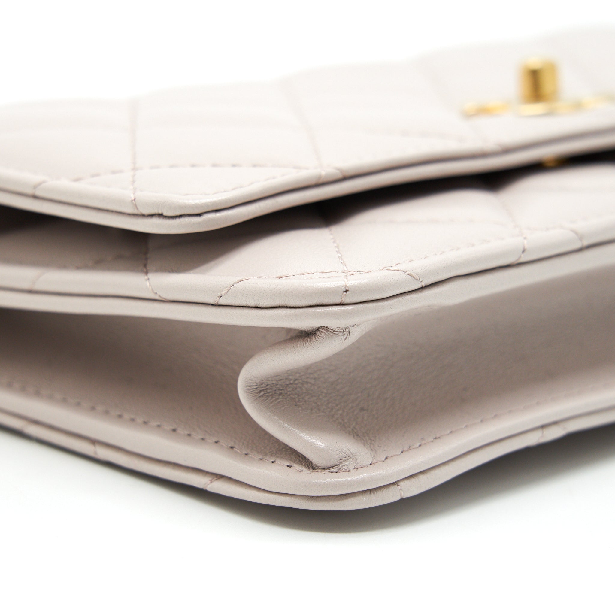 CHANEL PEARL CRUSHED PEARL WALLET ON CHAIN LILAC GHW
