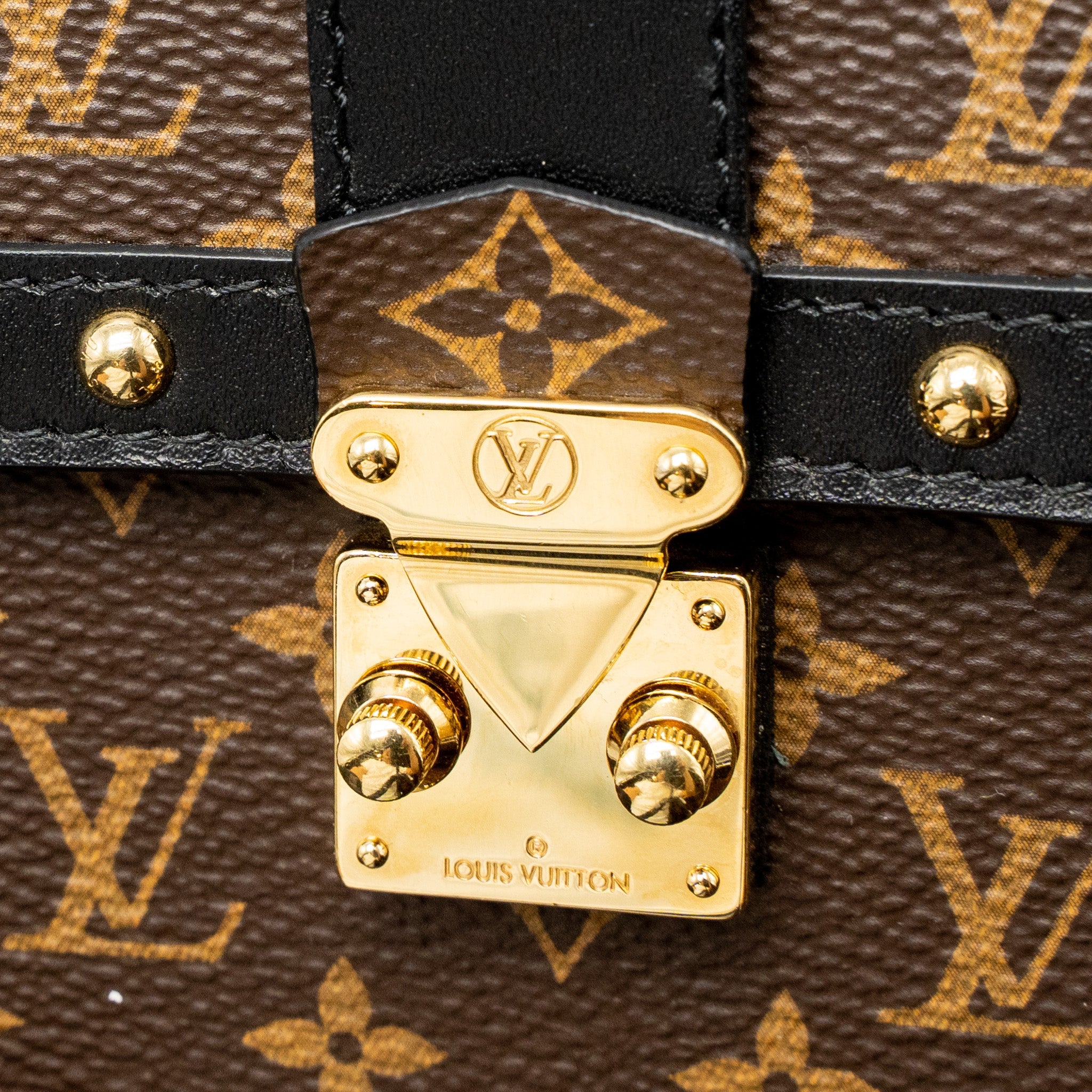 LOUIS VUITTON VERTICAL TRUNK POCHETTE MONOGRAM CANVAS GHW