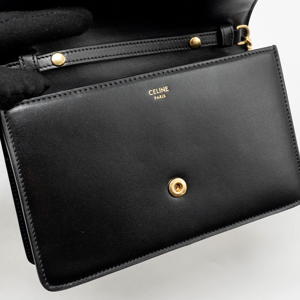 CELINE TRIOMPHE WALLET ON CHAIN MARGO SHINY CALFSKIN BLACK GHW