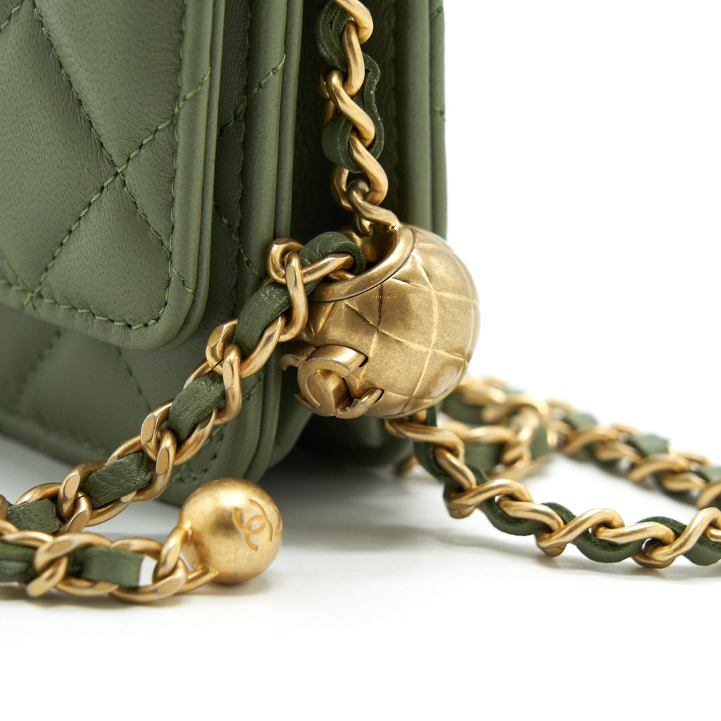 CHANEL 21B GREEN GHW PEARL CRUSH WALLET ON CHAIN