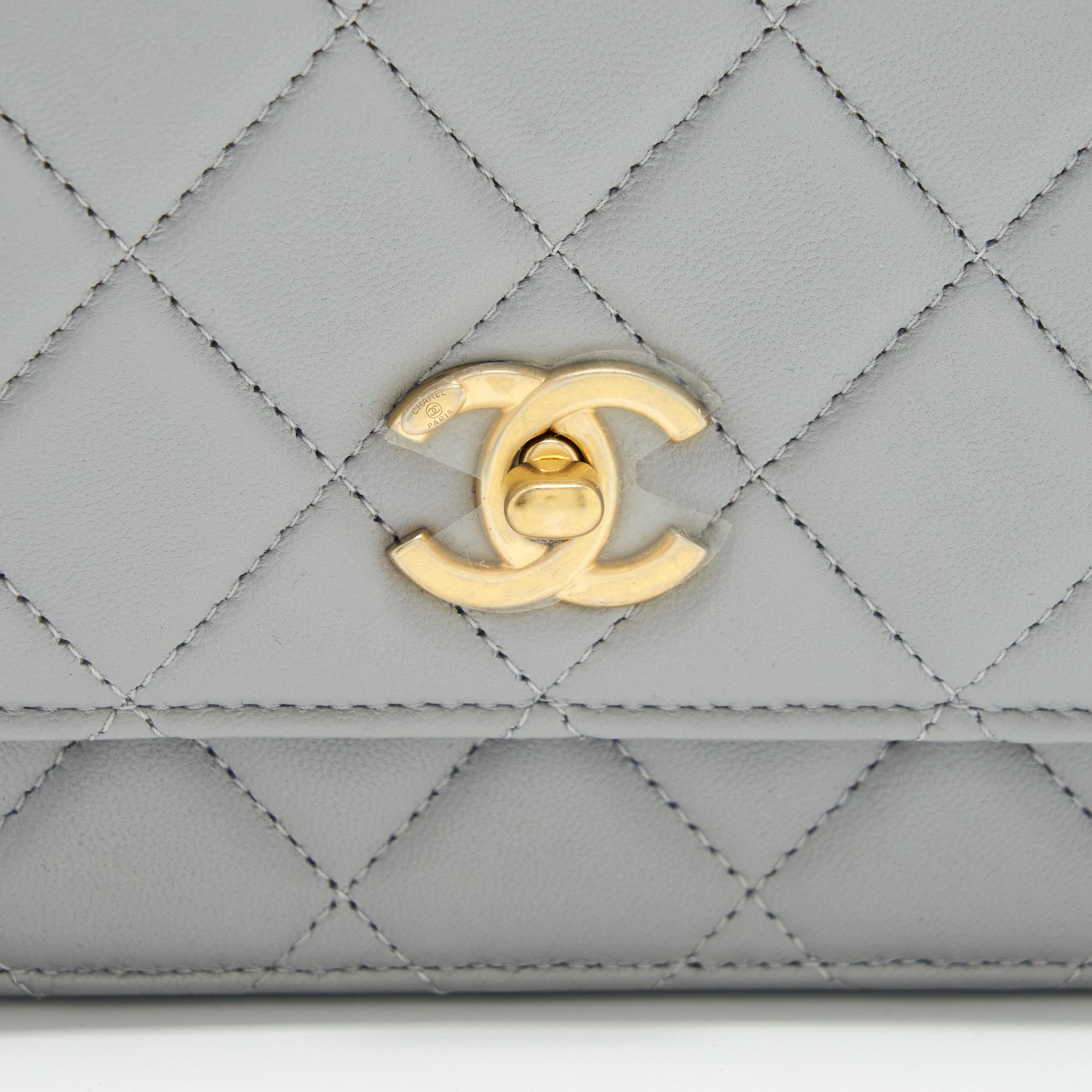 CHANEL PEARL CRUSH WALLET ON CHAIN LAMBSKIN GREY BRUSHED GHW (MICROCHIP)