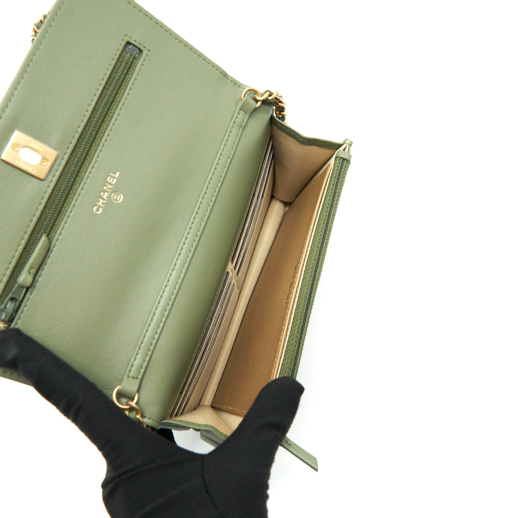 CHANEL 21B GREEN GHW PEARL CRUSH WALLET ON CHAIN