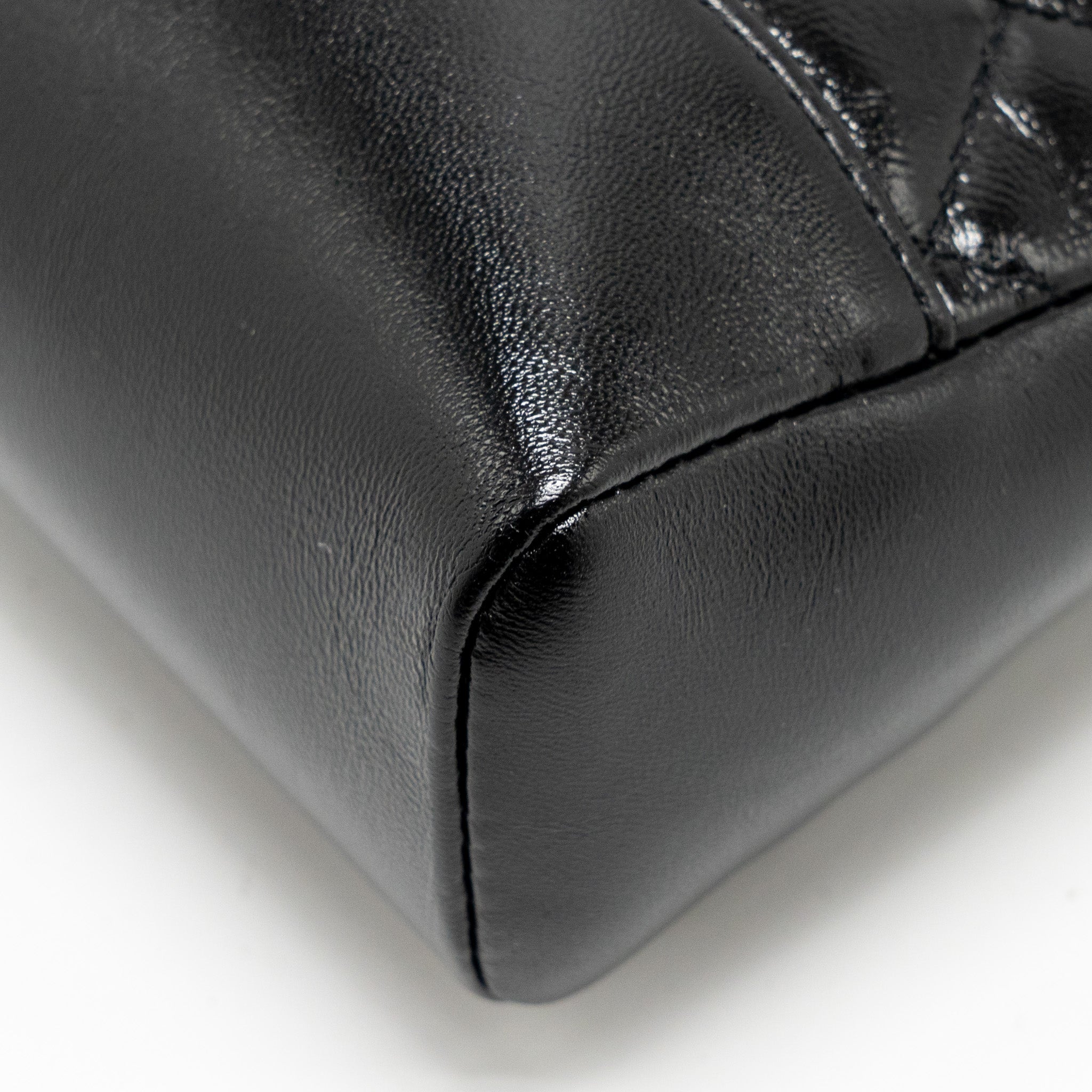 CHANEL MINI 31 BAG SHINY CALFSKIN BLACK LGHW (MICROCHIP)