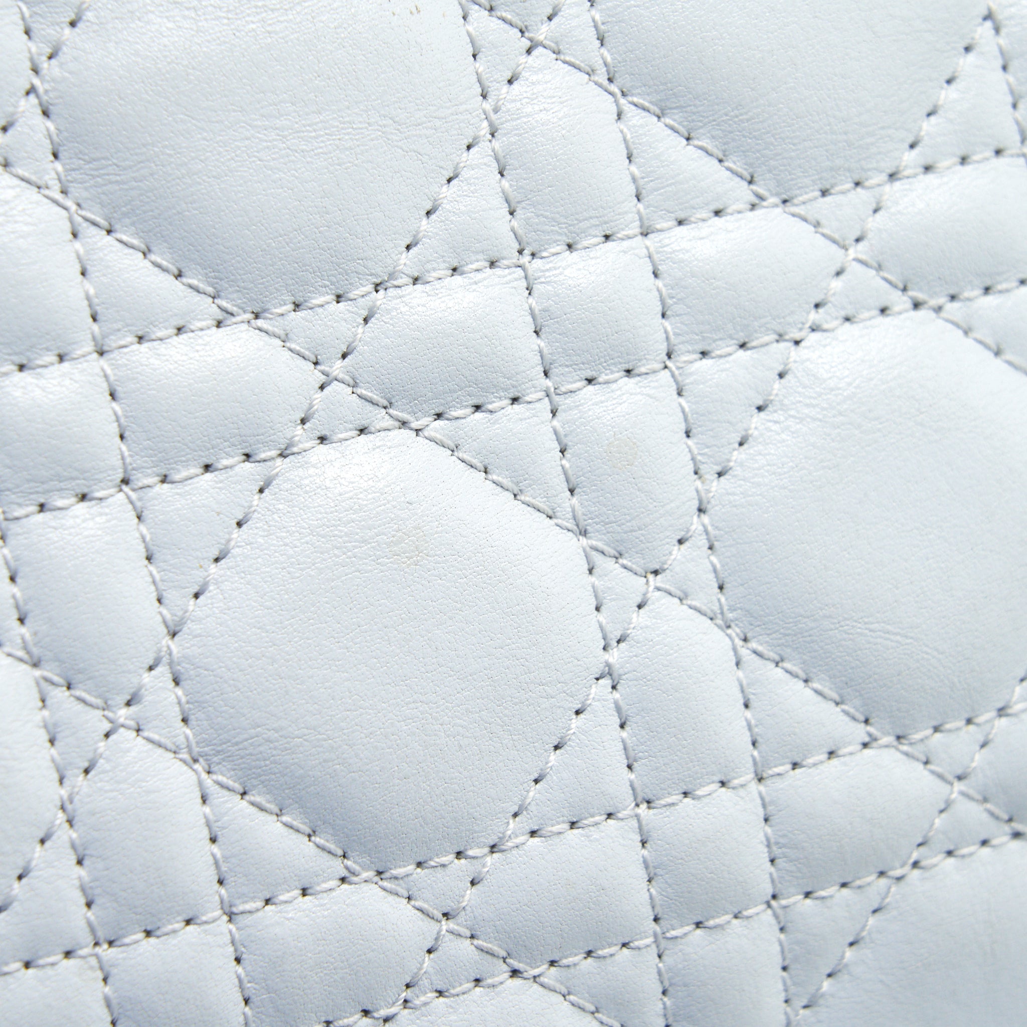 DIOR LADY DIOR BAG LARGE IN WHITE SHW