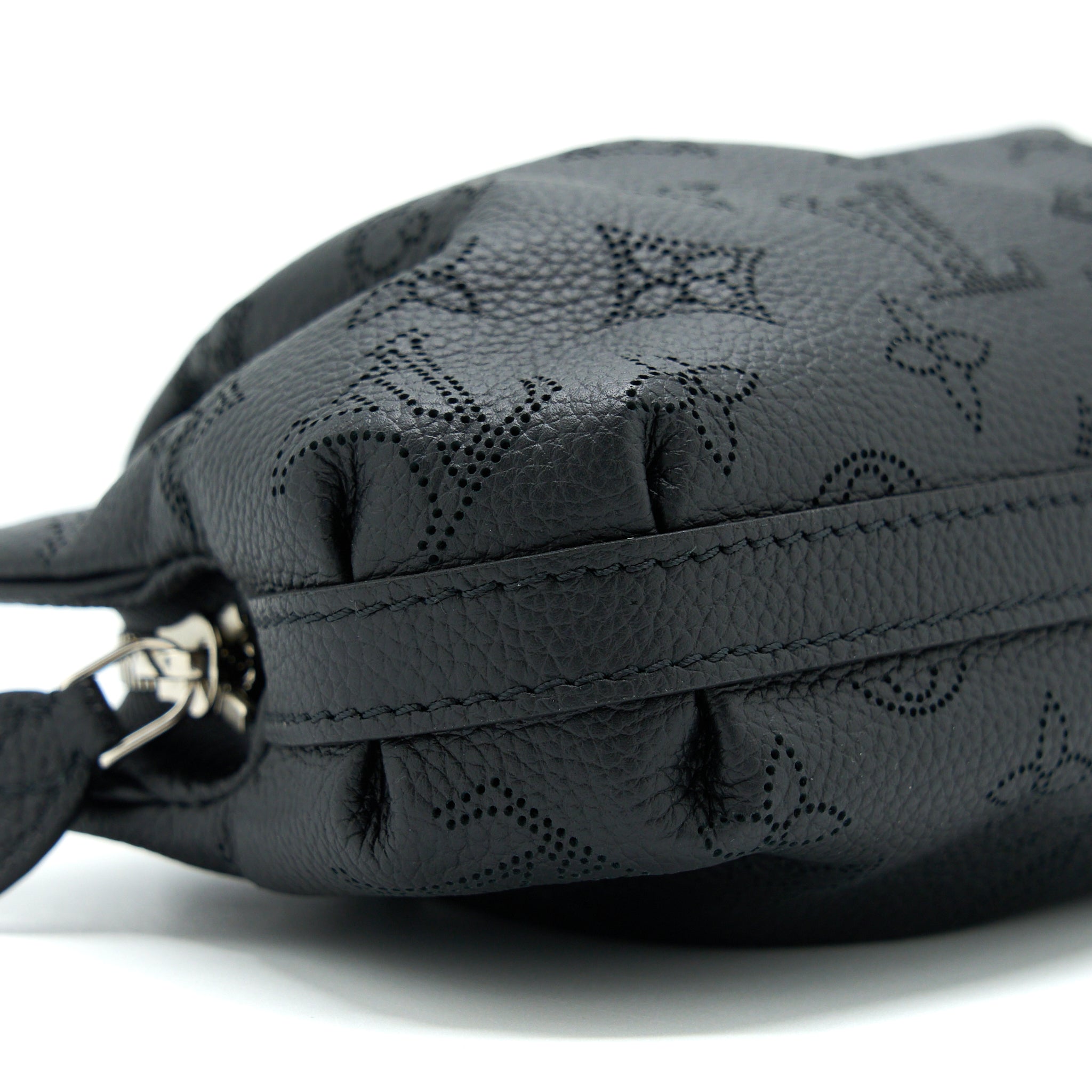 LOUIS VUITTON SCALA MINI POUCH CALFSKIN BLACK SHW