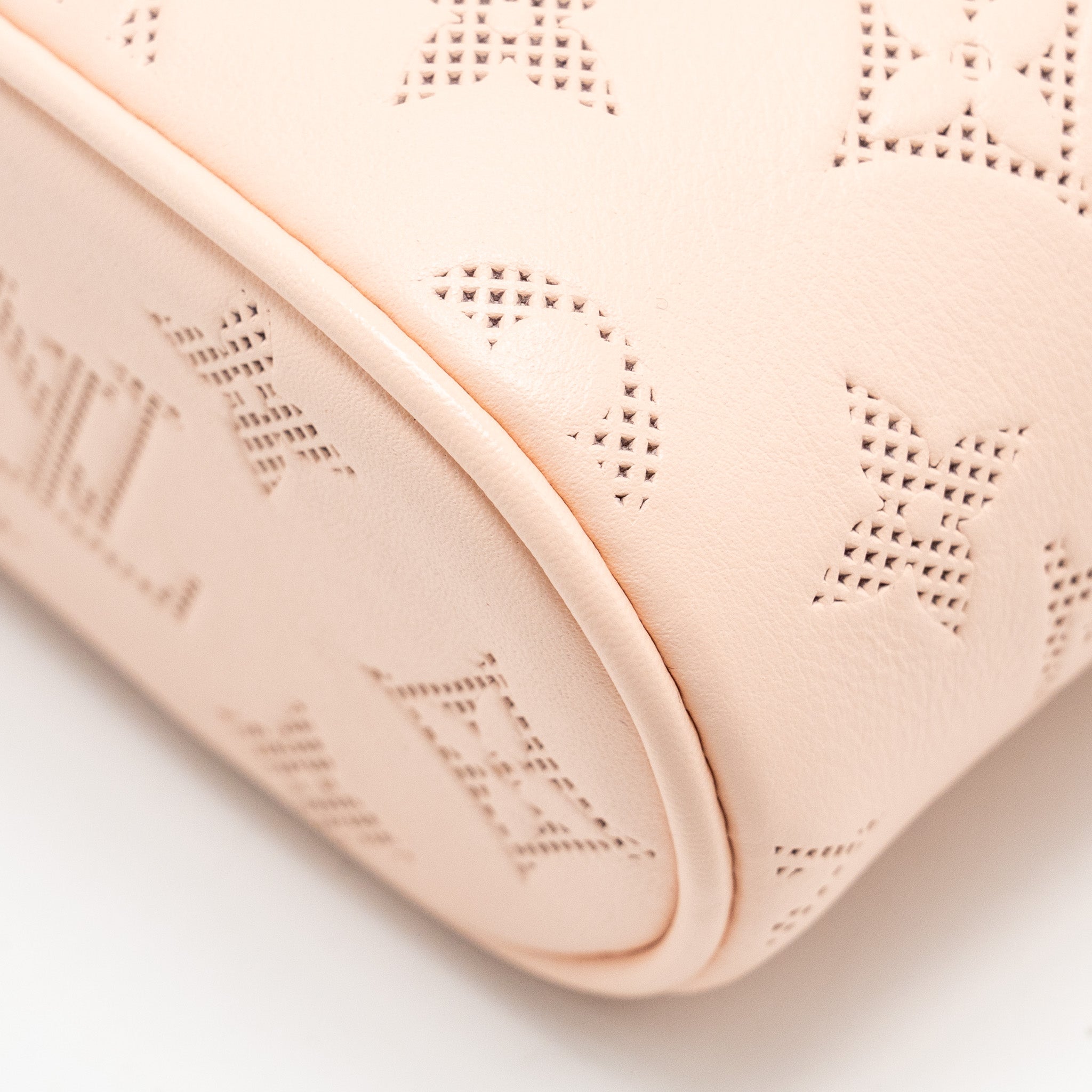 LOUIS VUITTON VANITY POUCH CALFSKIN ROSE JASMIN PINK LGHW
