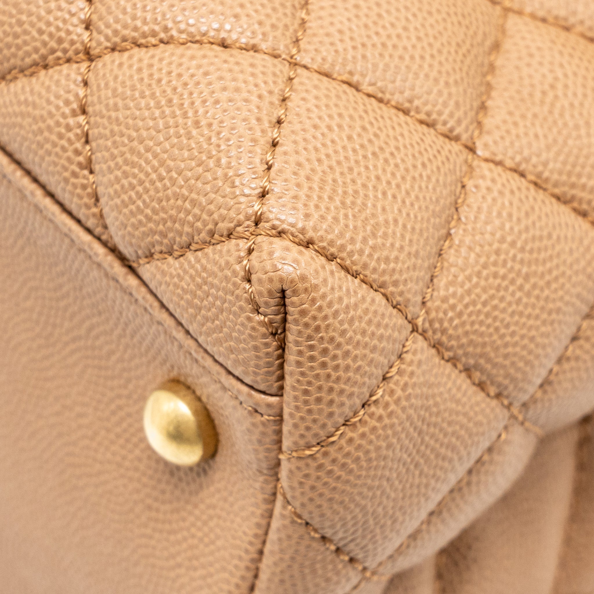CHANEL LARGE COCO HANDLE WITH LIZARD HANDLE CAVIAR BEIGE GHW