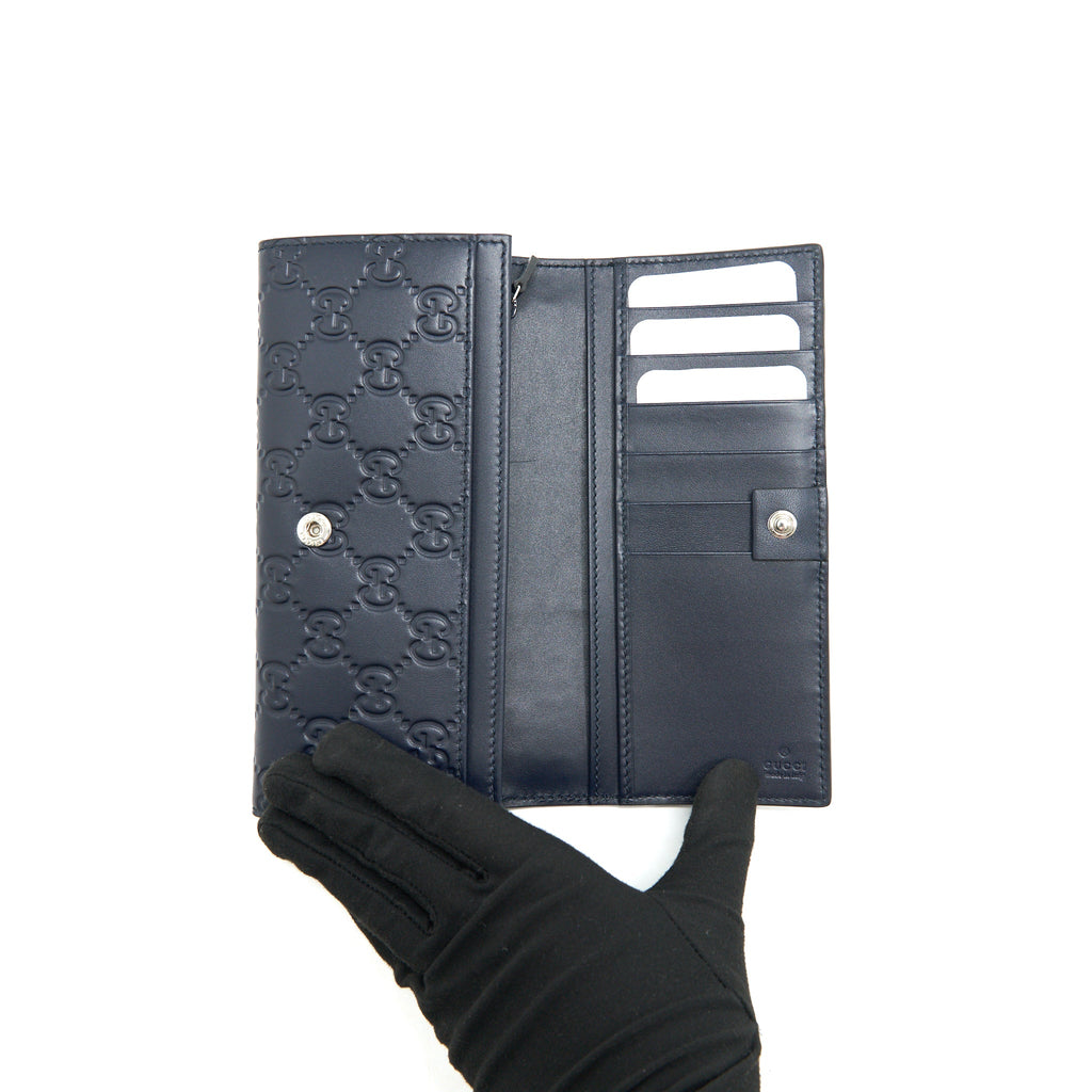 GUCCI MEN'S SIGNATURE WEB LEATHER LONG WALLET IN DARK NAVY