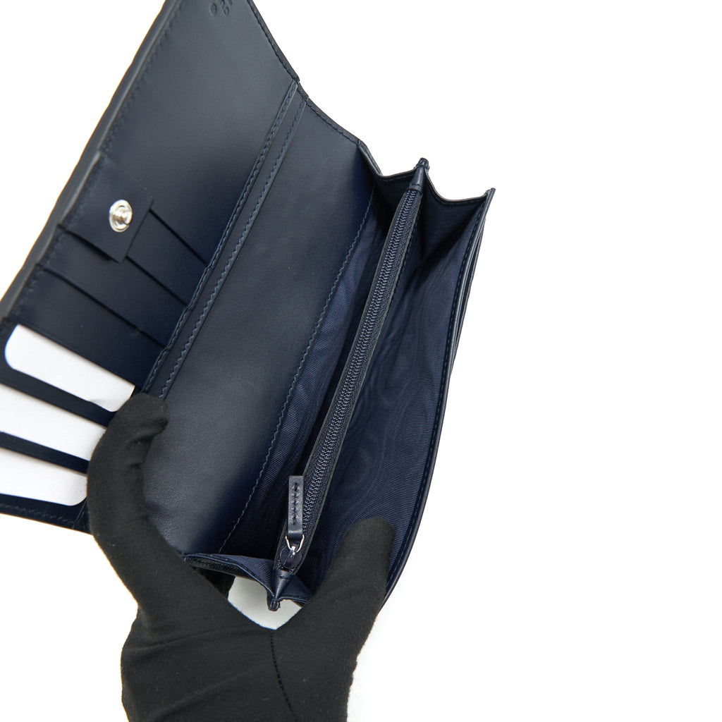 GUCCI MEN'S SIGNATURE WEB LEATHER LONG WALLET IN DARK NAVY
