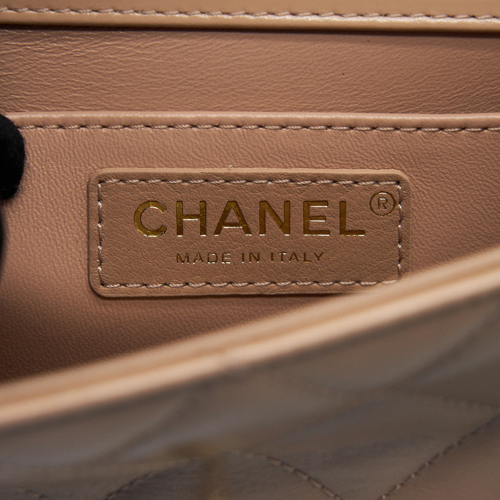 CHANEL 21A GOLD CRUSH FLAP BAG CALFSKIN BEIGE GHW