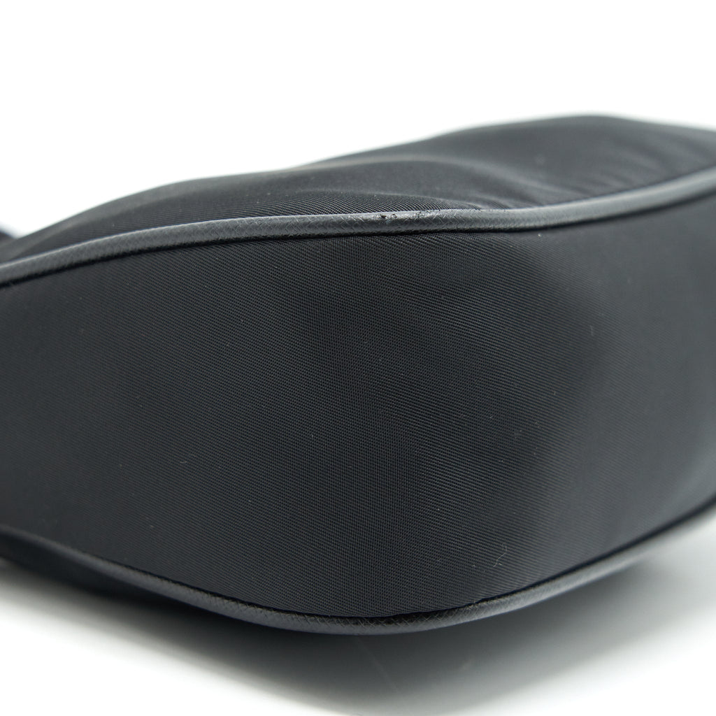 PRADA REEDITION 2005 SHOULDER BAG BLACK