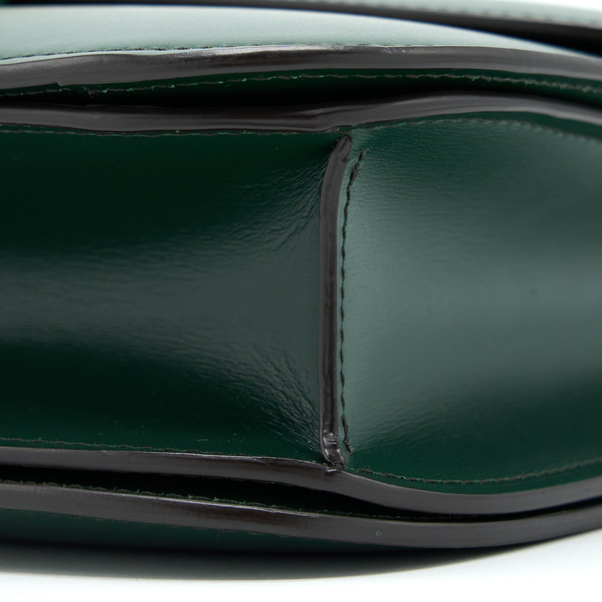 CELINE MEDIUM CLASSIC BOX BAG CALFSKIN GREEN GHW