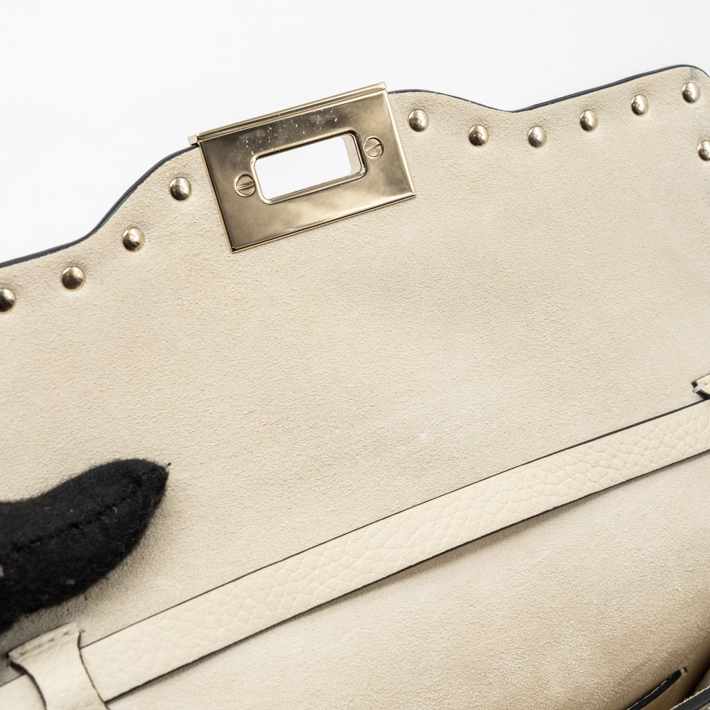 VALENTINO SMALL ROCKSTUD CROSSBODY BAG GRAINED CALFSKIN LIGHT IVORY LGHW