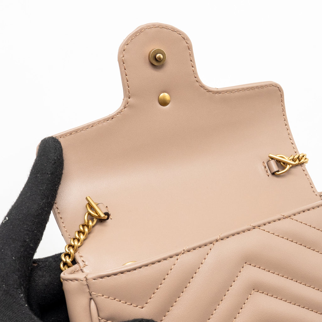 GUCCI GG MARMONT MINI BAG CHEVRON LEATHER BEIGE GHW
