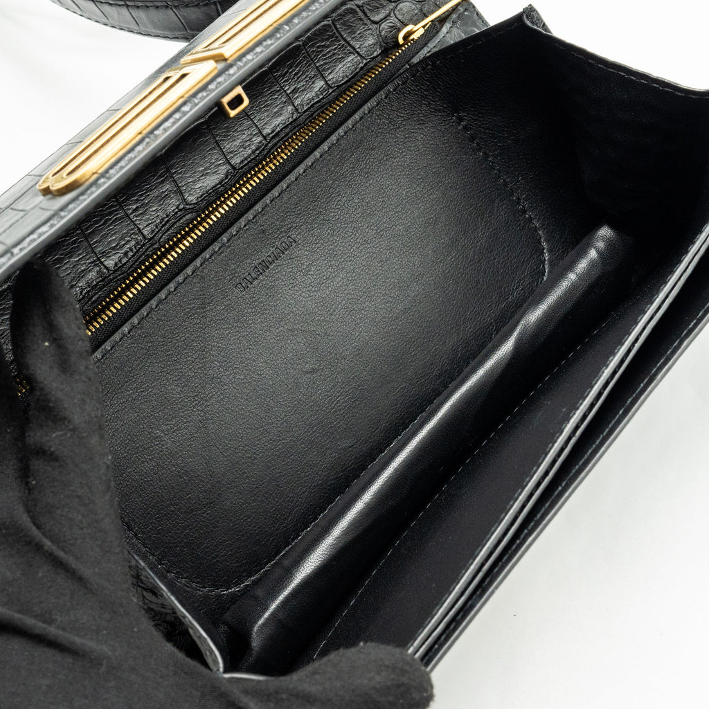 BALENCIAGA GOSSIP SHOULDER BAG CROC-EMBOSSED CALFSKIN BLACK GHW – Ateléra