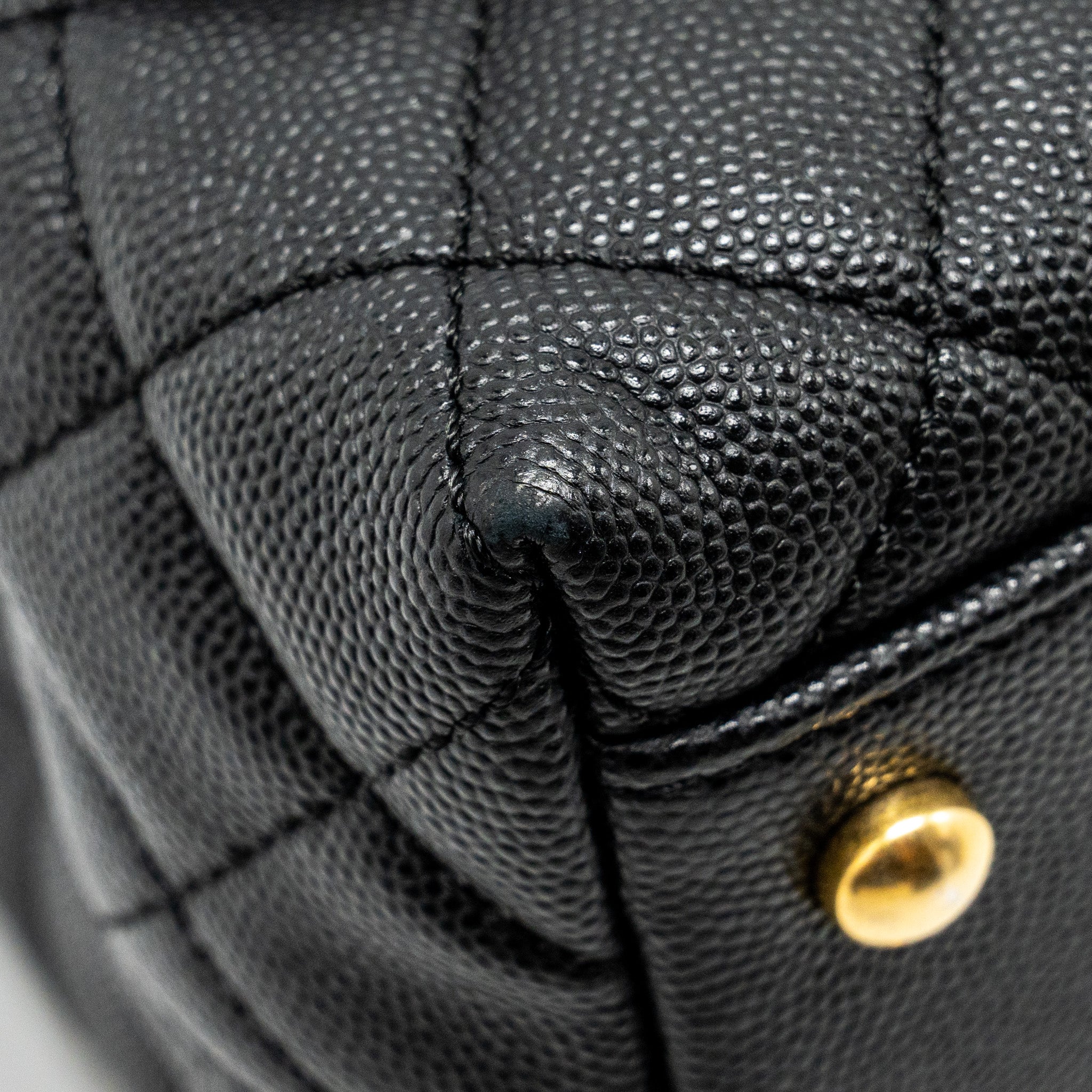 CHANEL MEDIUM COCO HANDLE LIMITED EDITION CAVIAR BLACK GHW (MICROCHIP)