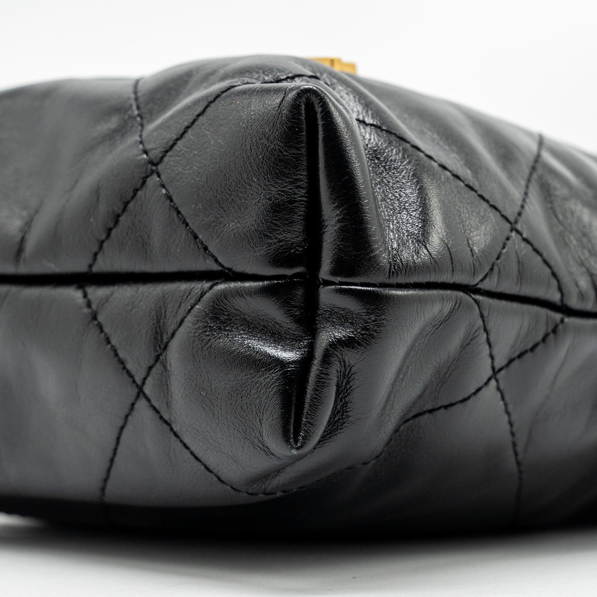 CHANEL MINI 22 BAG SHINY CALFSKIN BLACK GHW (MICROCHIP)