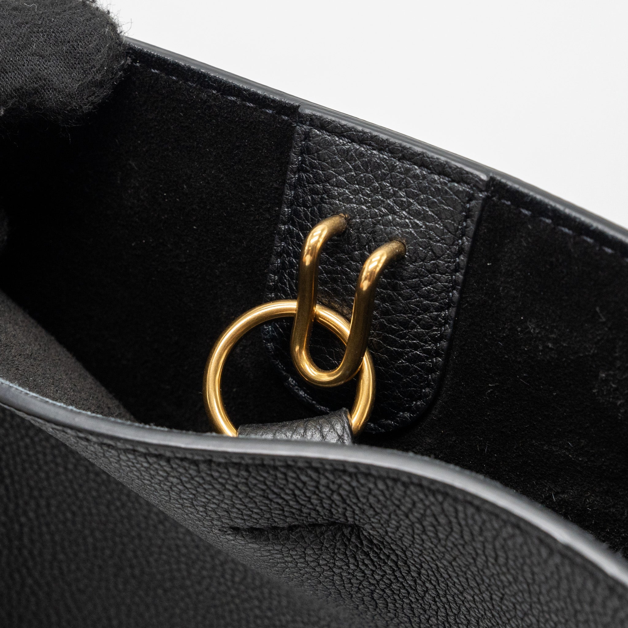 CELINE SANGLE BUCKET BAG GRAINED CALFSKIN BLACK GHW