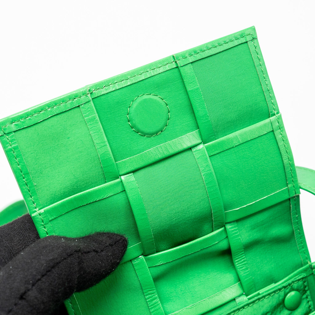 BOTTEGA VENETA INTRECCIO CASSETTE MINI BAG LAMBSKIN GREEN