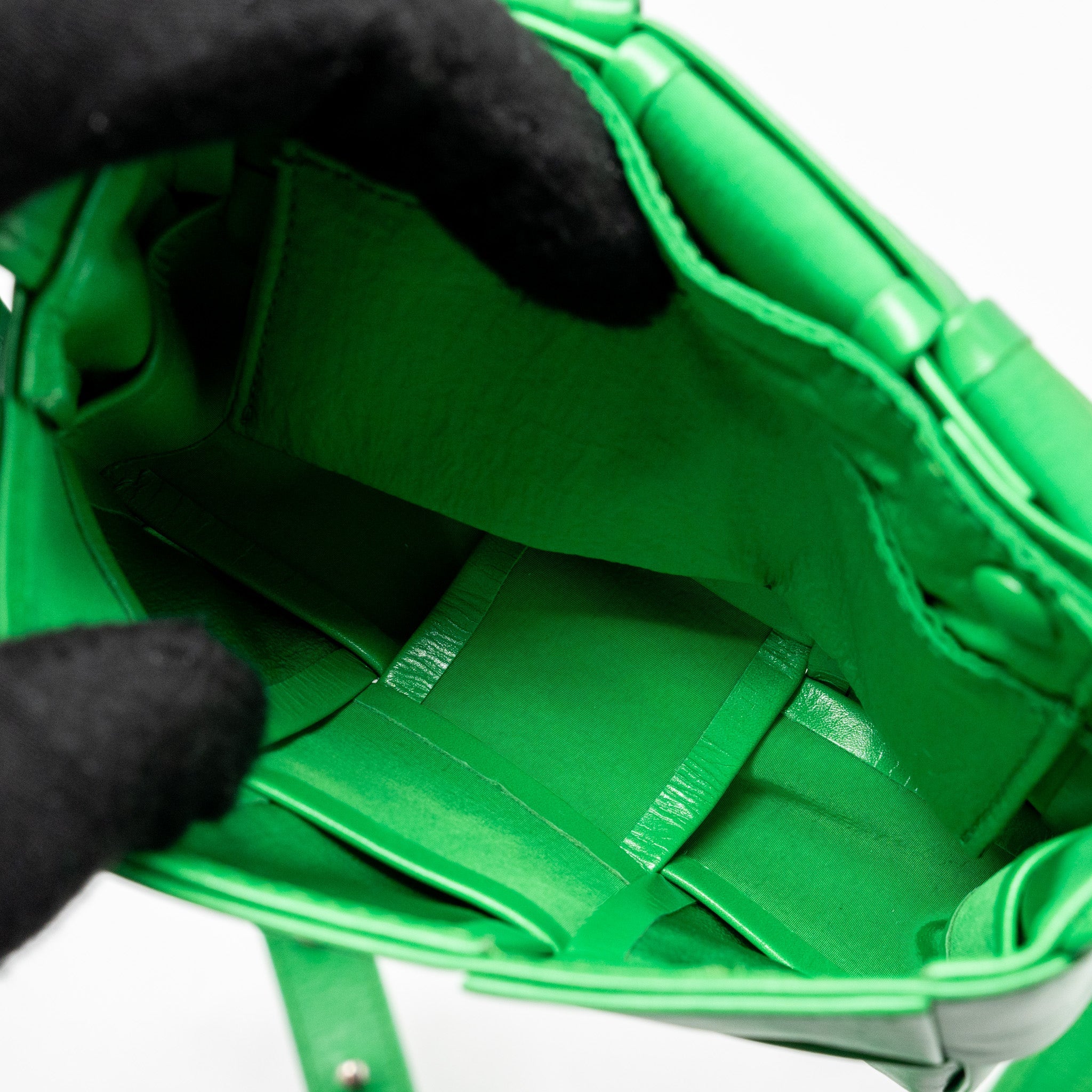 BOTTEGA VENETA INTRECCIO CASSETTE MINI BAG LAMBSKIN GREEN