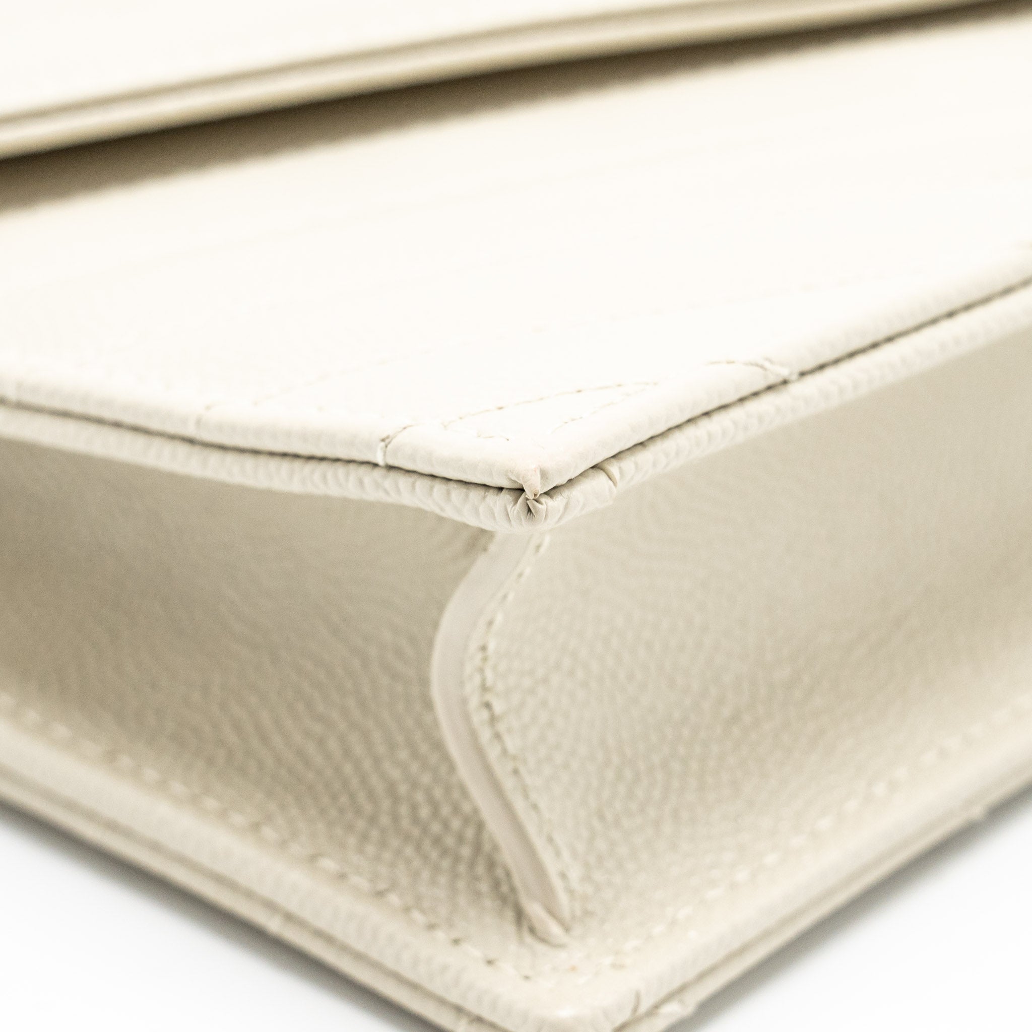 SAINT LAURENT ENVELOPE CHAIN WALLET GRAINED CALFSKIN CREAM SOFT GHW