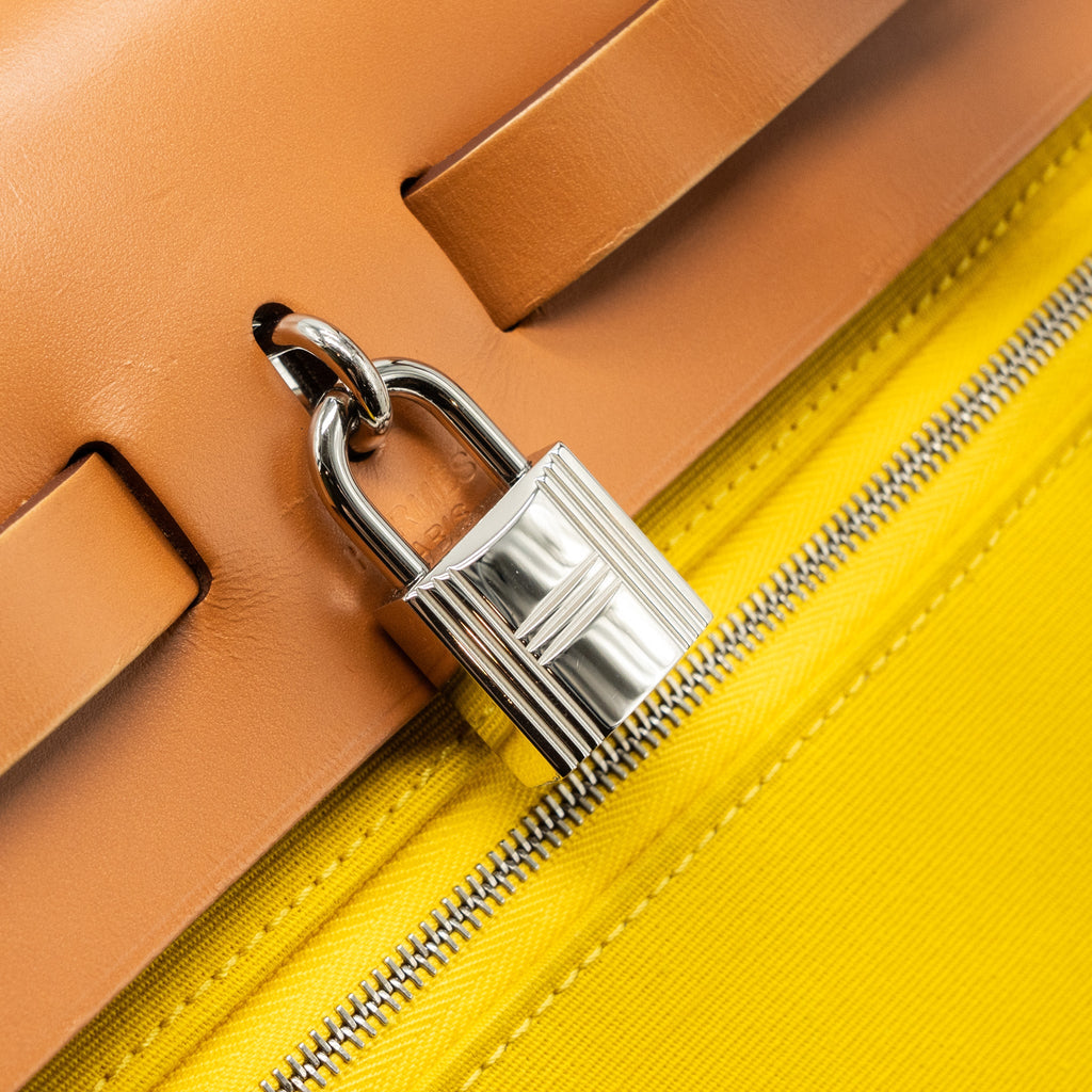 HERMES HERBAG 31 ZIP BAG CANVAS / LEATHER JAUNE DE NAPLES / NATURAL SHW