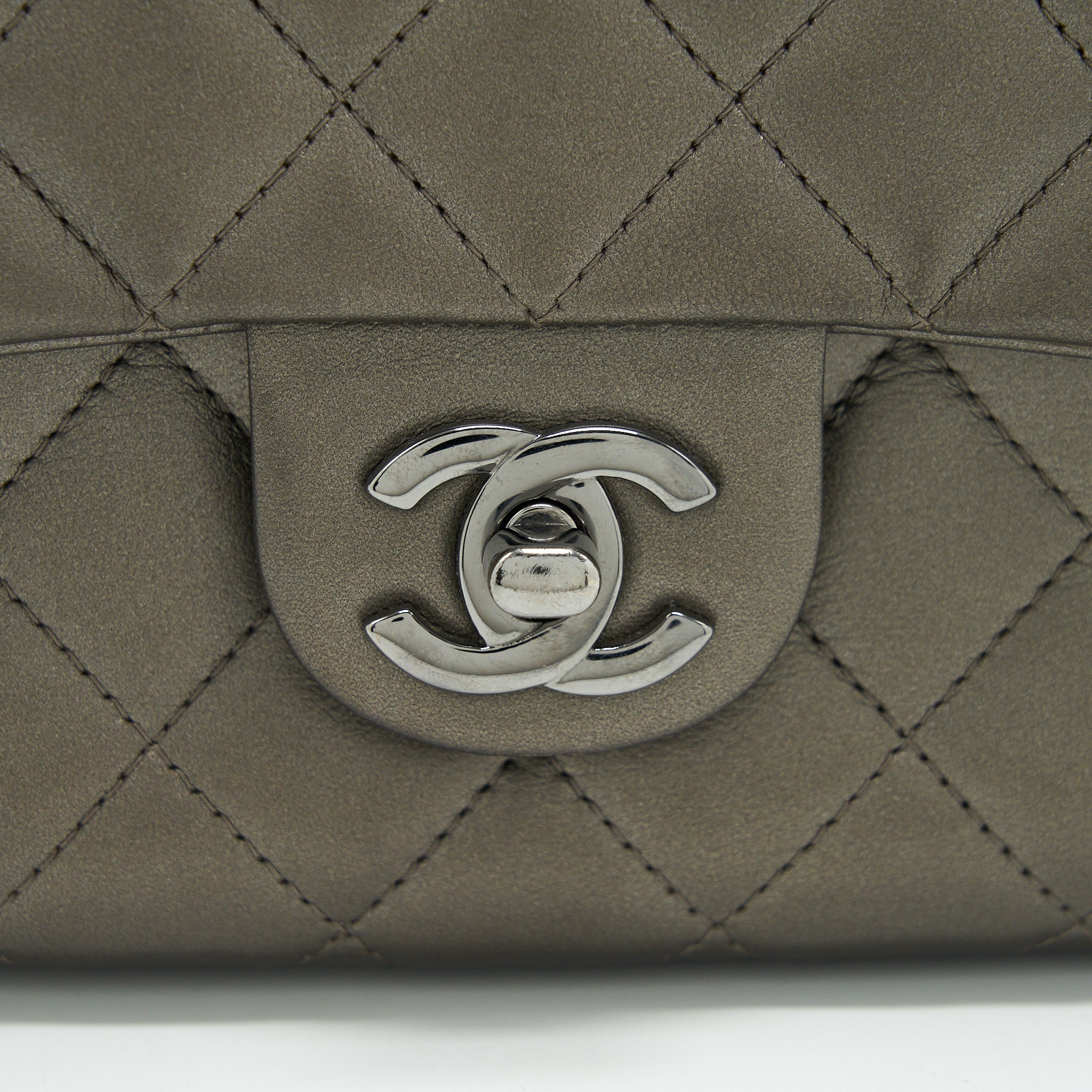 CHANEL FLAP AND ZIPPY MINI POUCH WITH CHAIN LAMBSKIN METALLIC BROWNISH GREY WITH DARK GREY HARDWARE