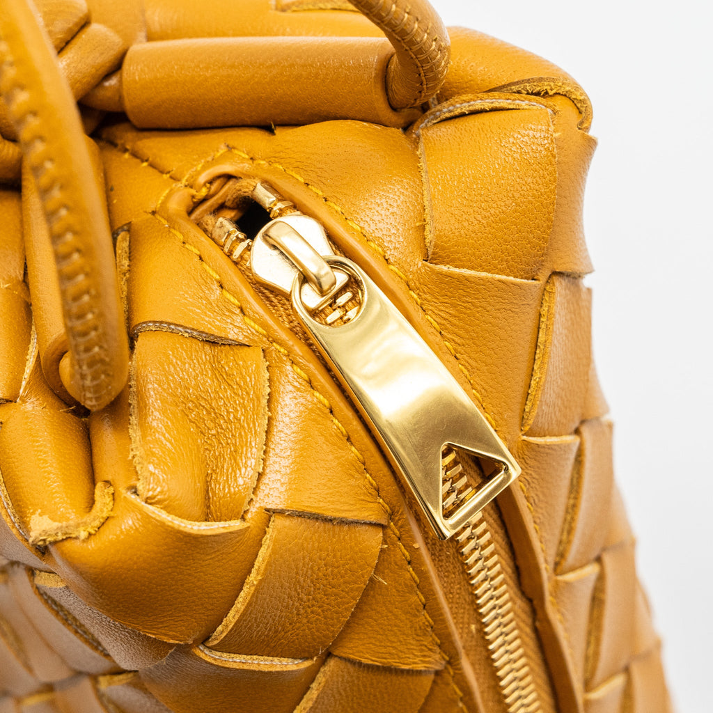 BOTTEGA VENETA MINI LOOP CAMERA BAG LAMBSKIN CARAMEL GHW